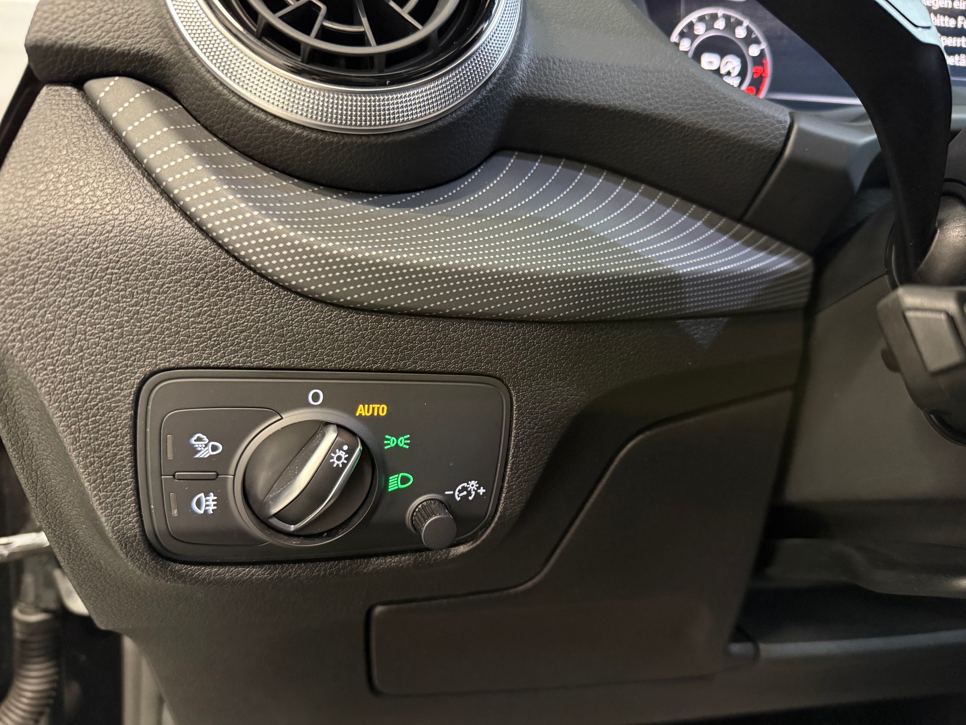 AUDI Q2 35 TFSI S line S-tronic-image-13