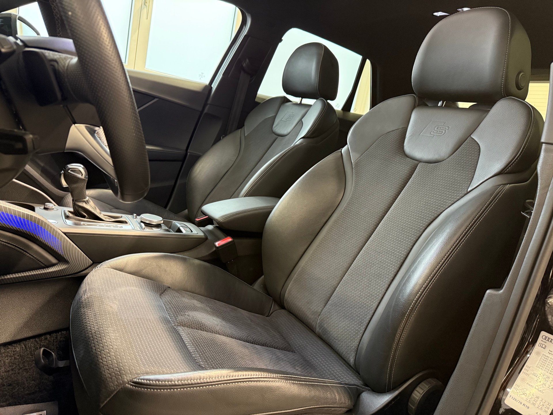 AUDI Q2 35 TFSI S line S-tronic-image-17