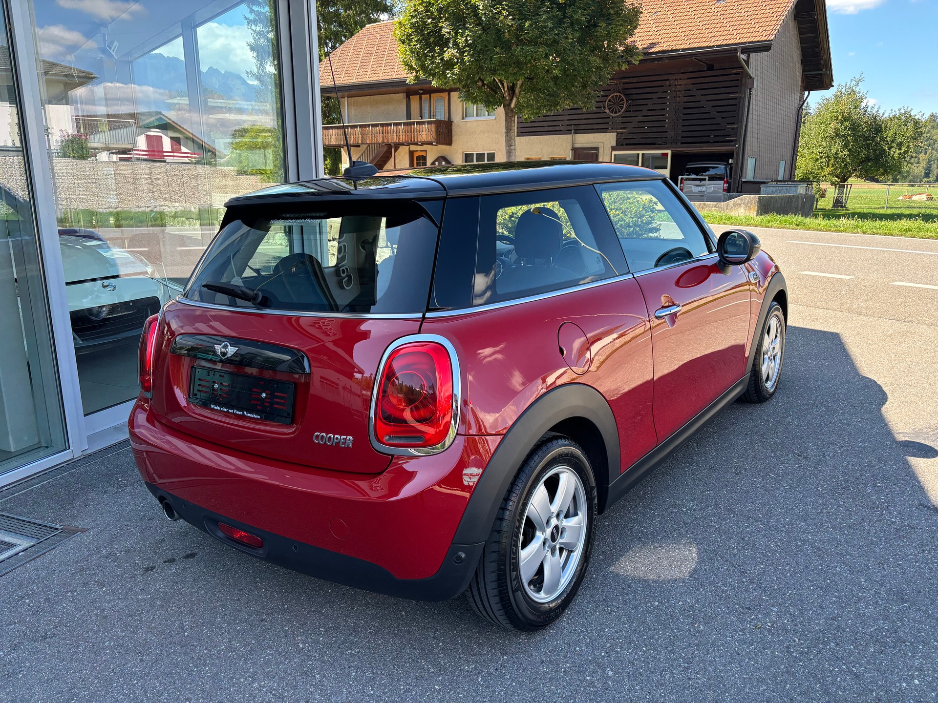 MINI Cooper Classic Edition-image-3