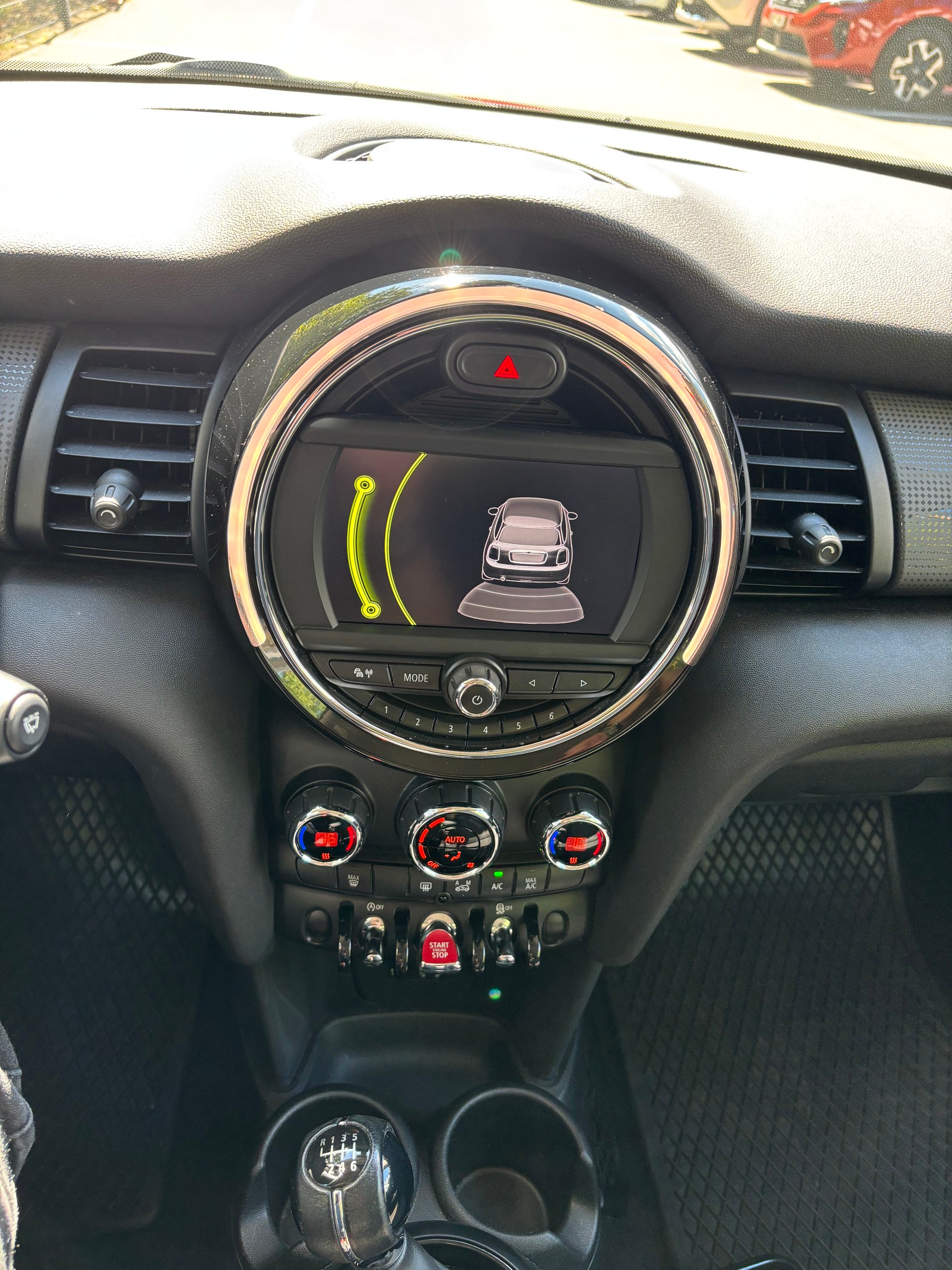 MINI Cooper Classic Edition-image-12