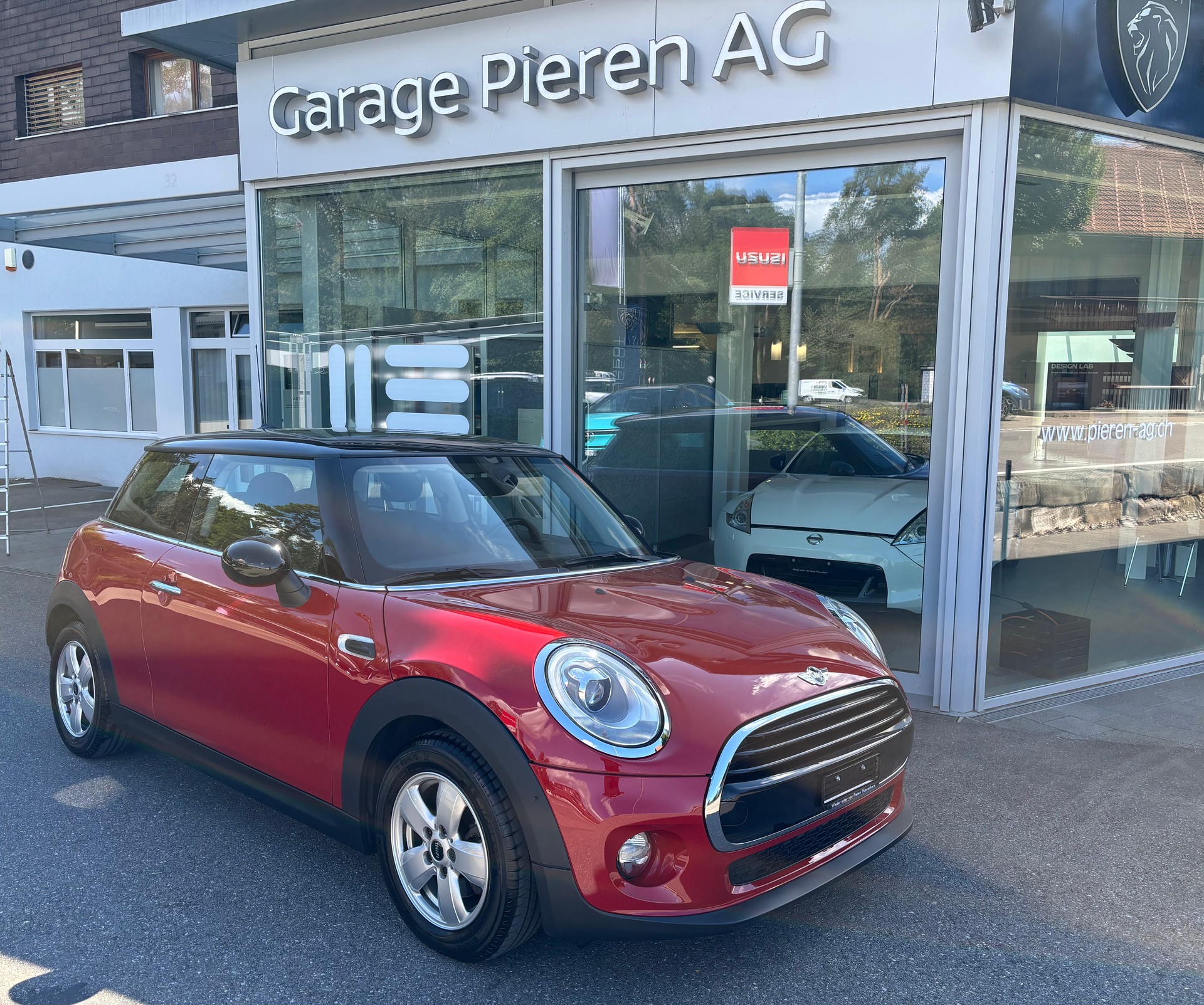MINI Cooper Classic Edition-image-0