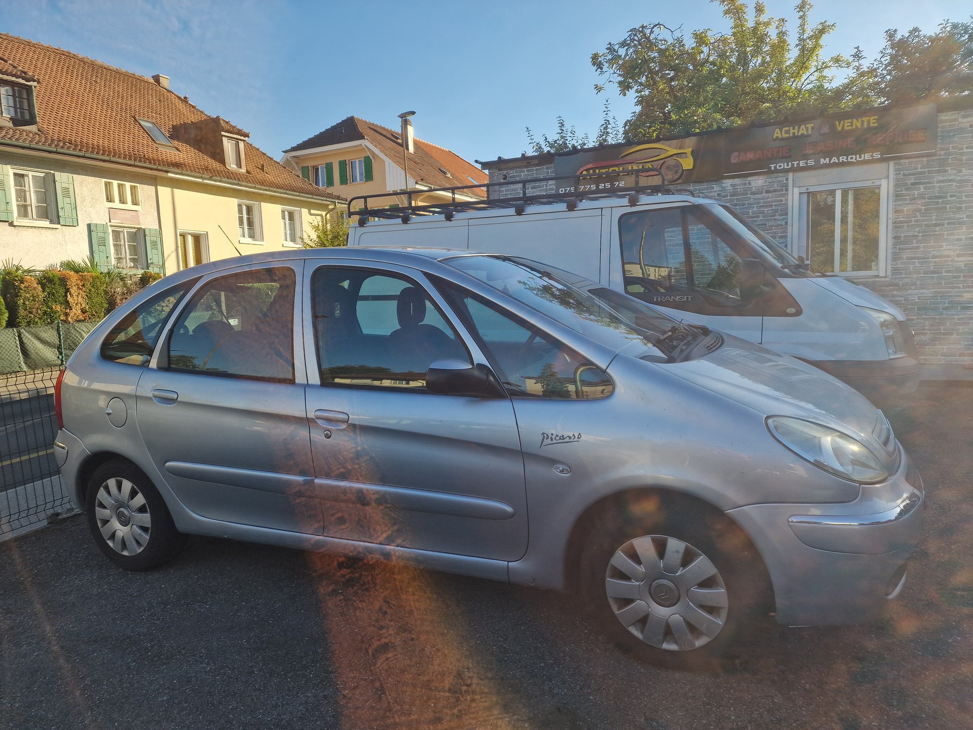 CITROEN Xsara Picasso 2.0i 16V Exclusive Automatic-image-2