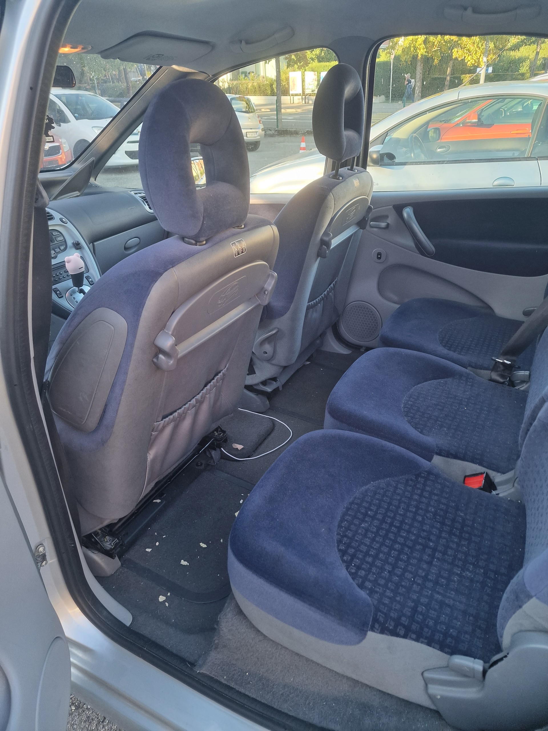CITROEN Xsara Picasso 2.0i 16V Exclusive Automatic-image-7