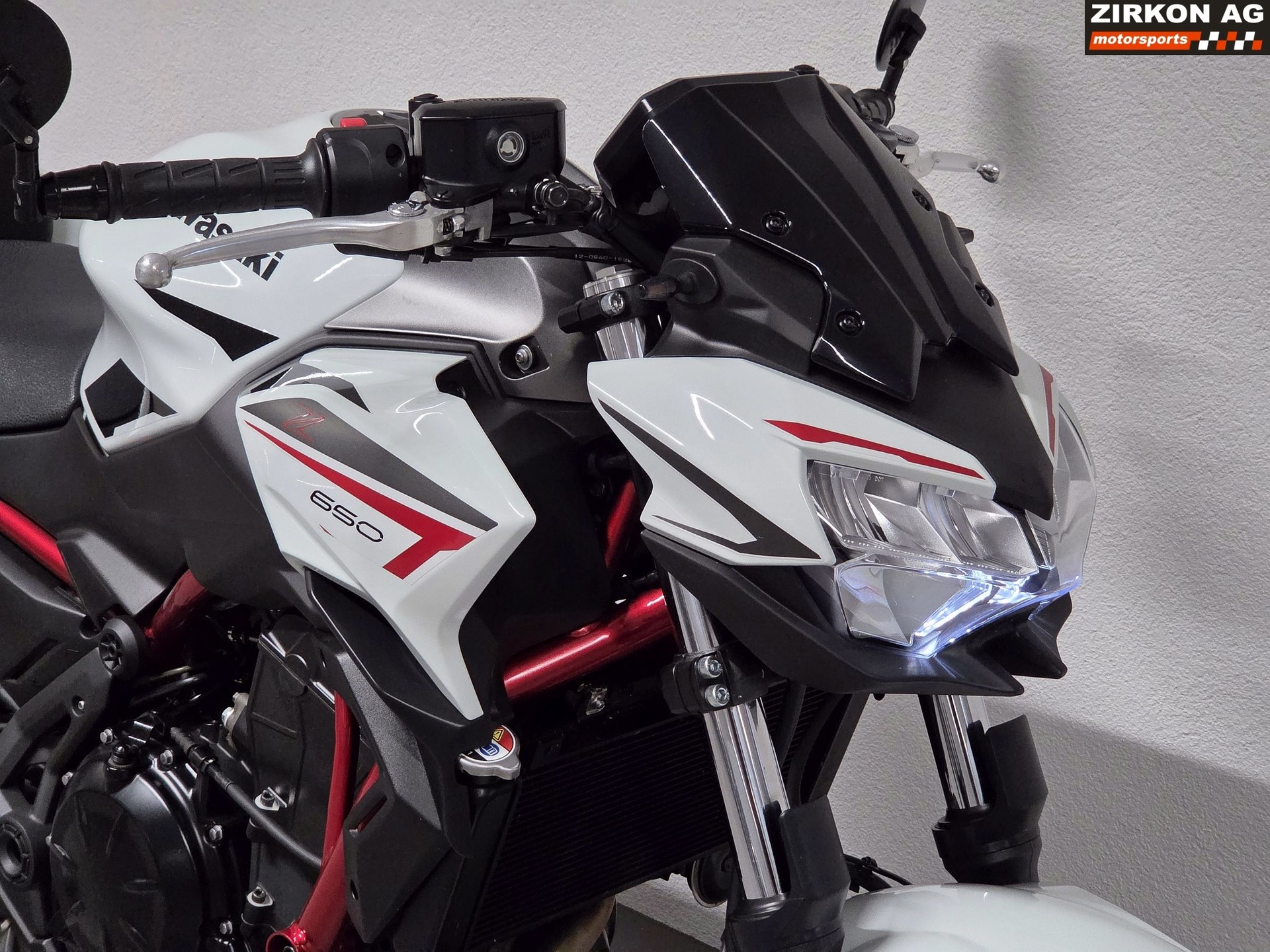 KAWASAKI Z 650 (35/50kW)-showroom-element-3