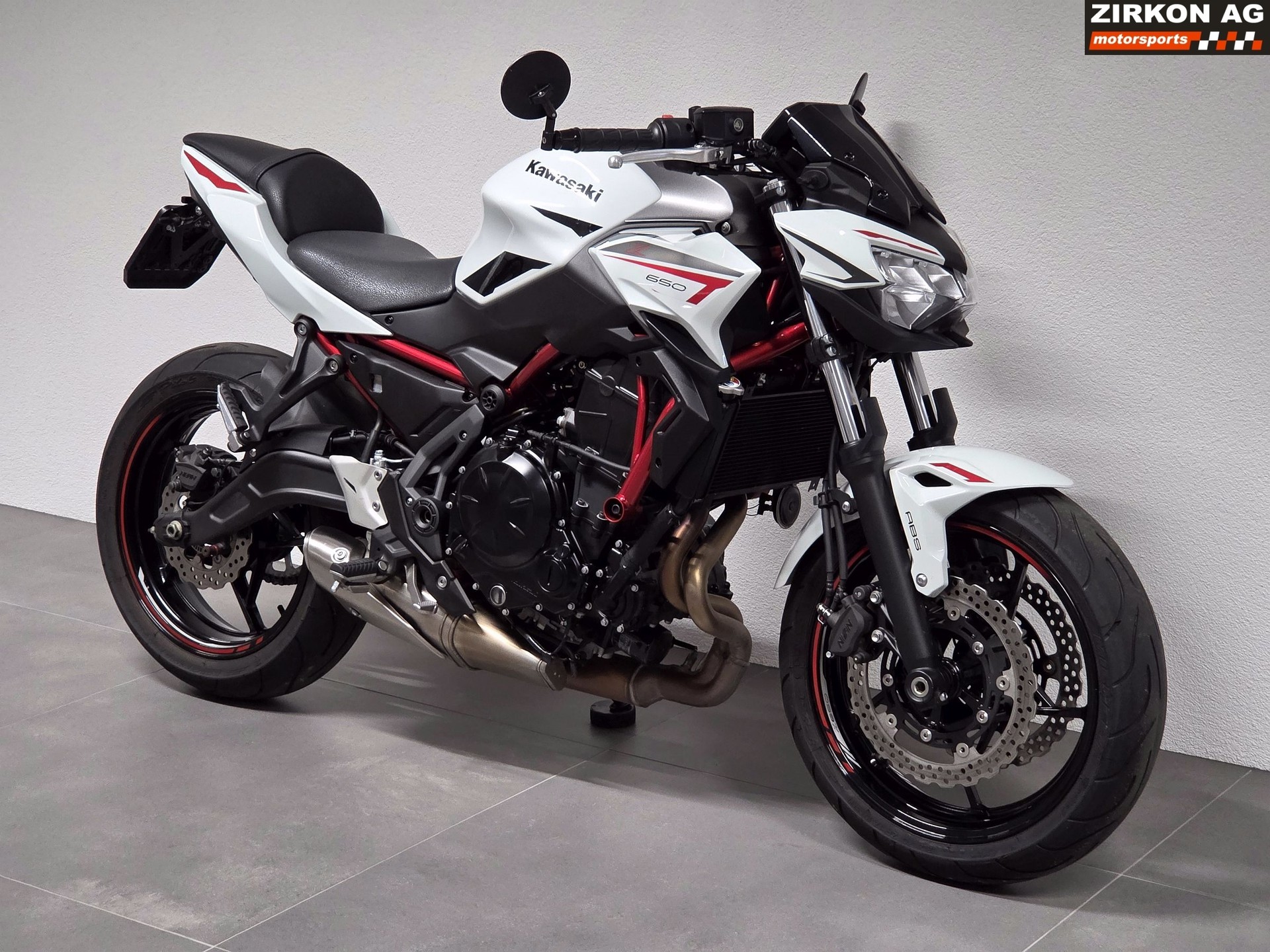 KAWASAKI Z 650 (35/50kW)-showroom-element-2