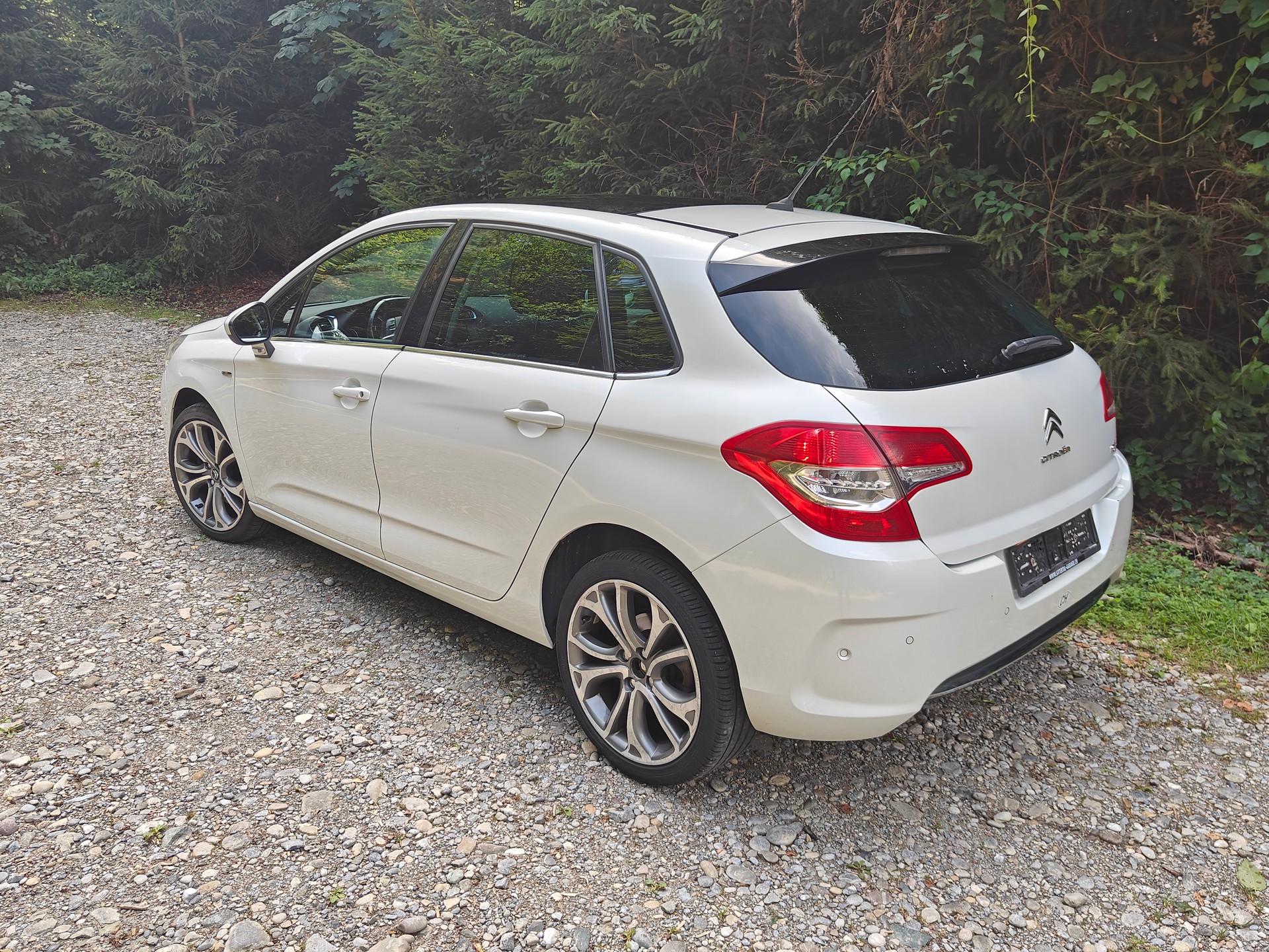 CITROEN C4 Berline 2.0 HDi Exclusive-image-1