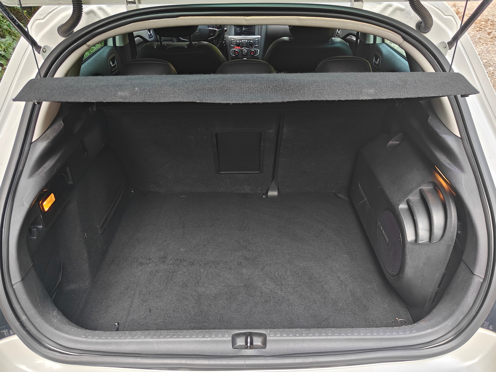 CITROEN C4 Berline 2.0 HDi Exclusive-image-20