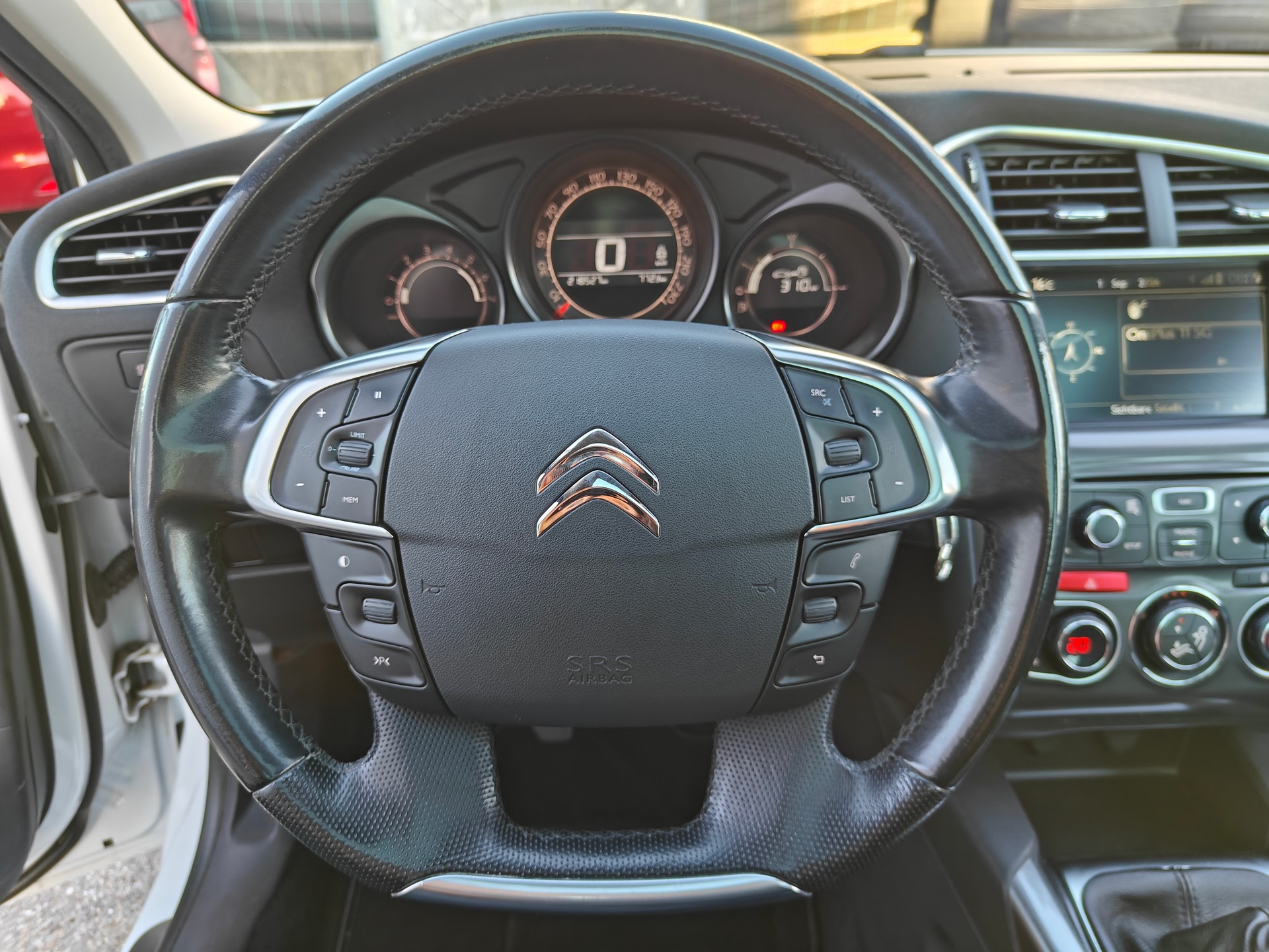 CITROEN C4 Berline 2.0 HDi Exclusive-image-14