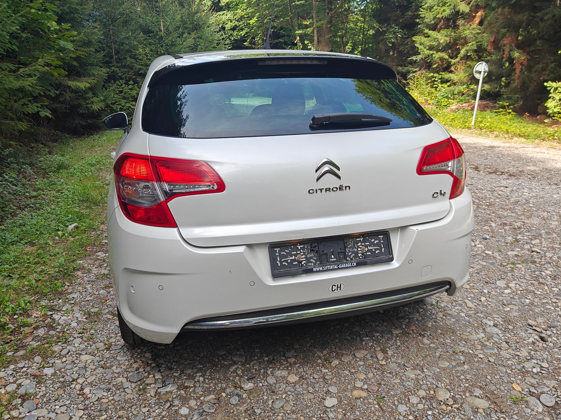 CITROEN C4 Berline 2.0 HDi Exclusive-image-5