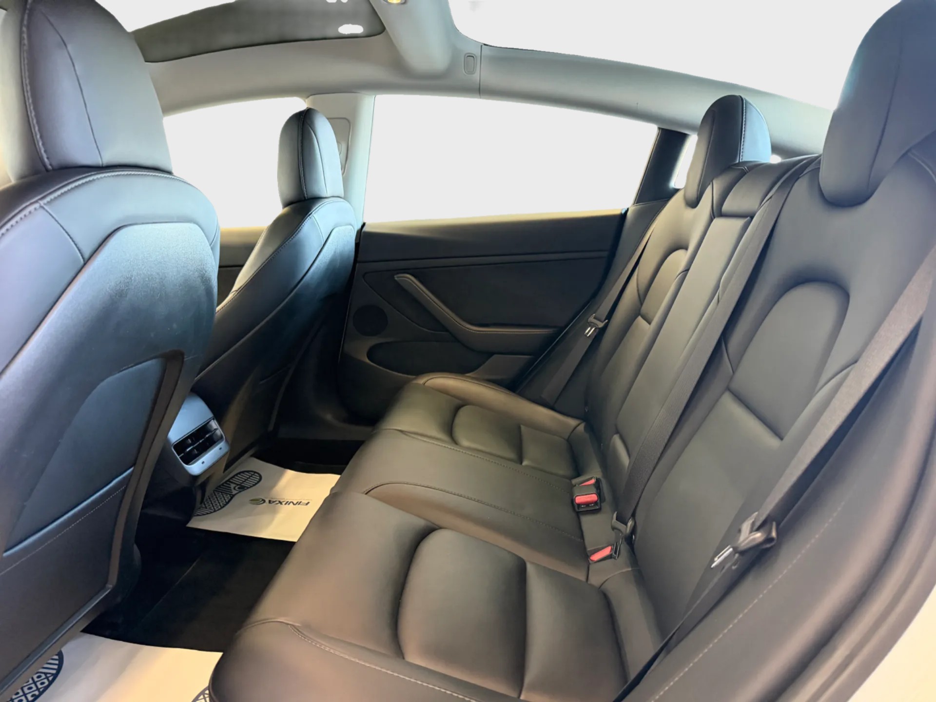 TESLA Model 3 Performance Dual Motor AWD-image-7
