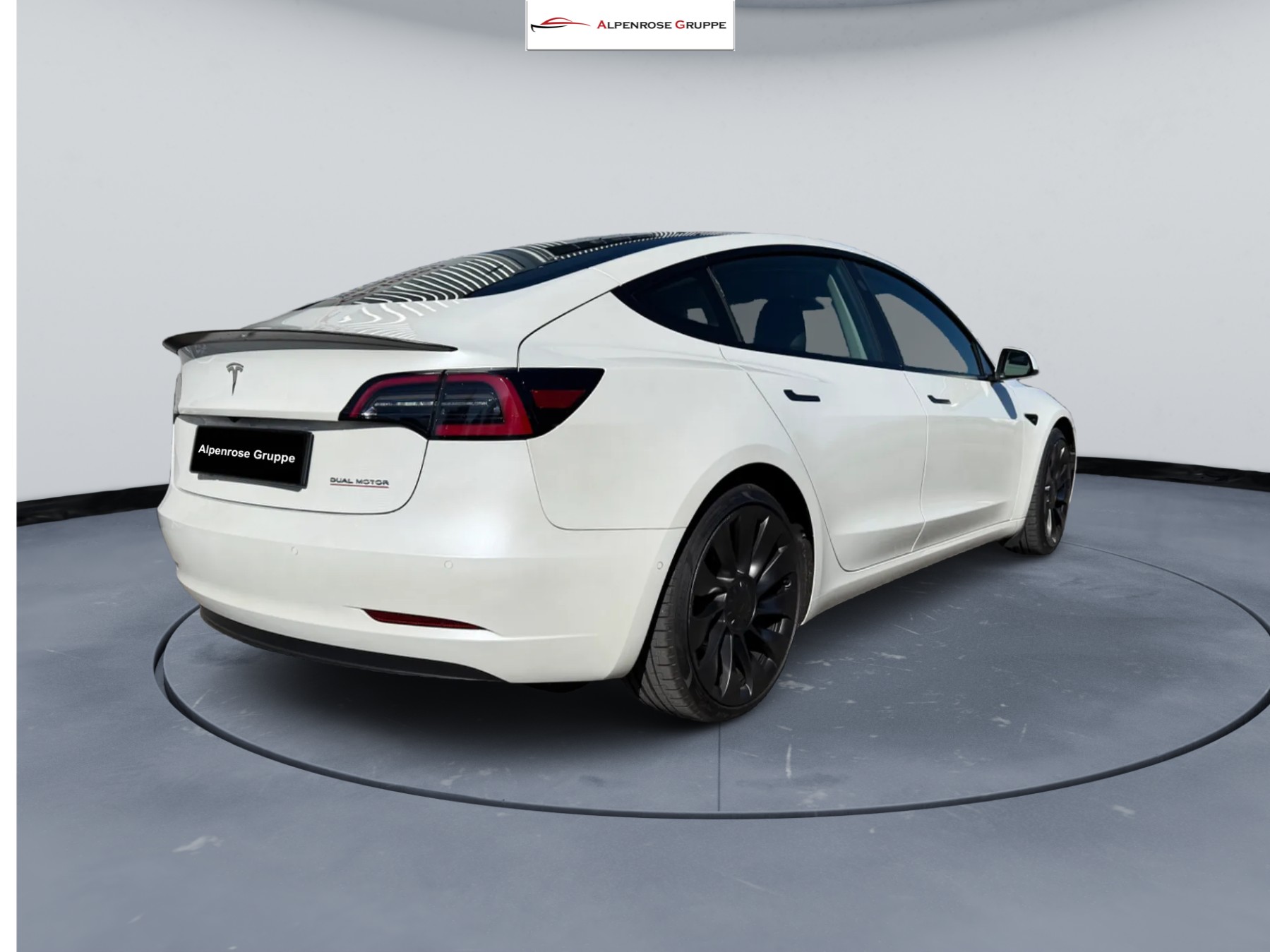 TESLA Model 3 Performance Dual Motor AWD-image-5