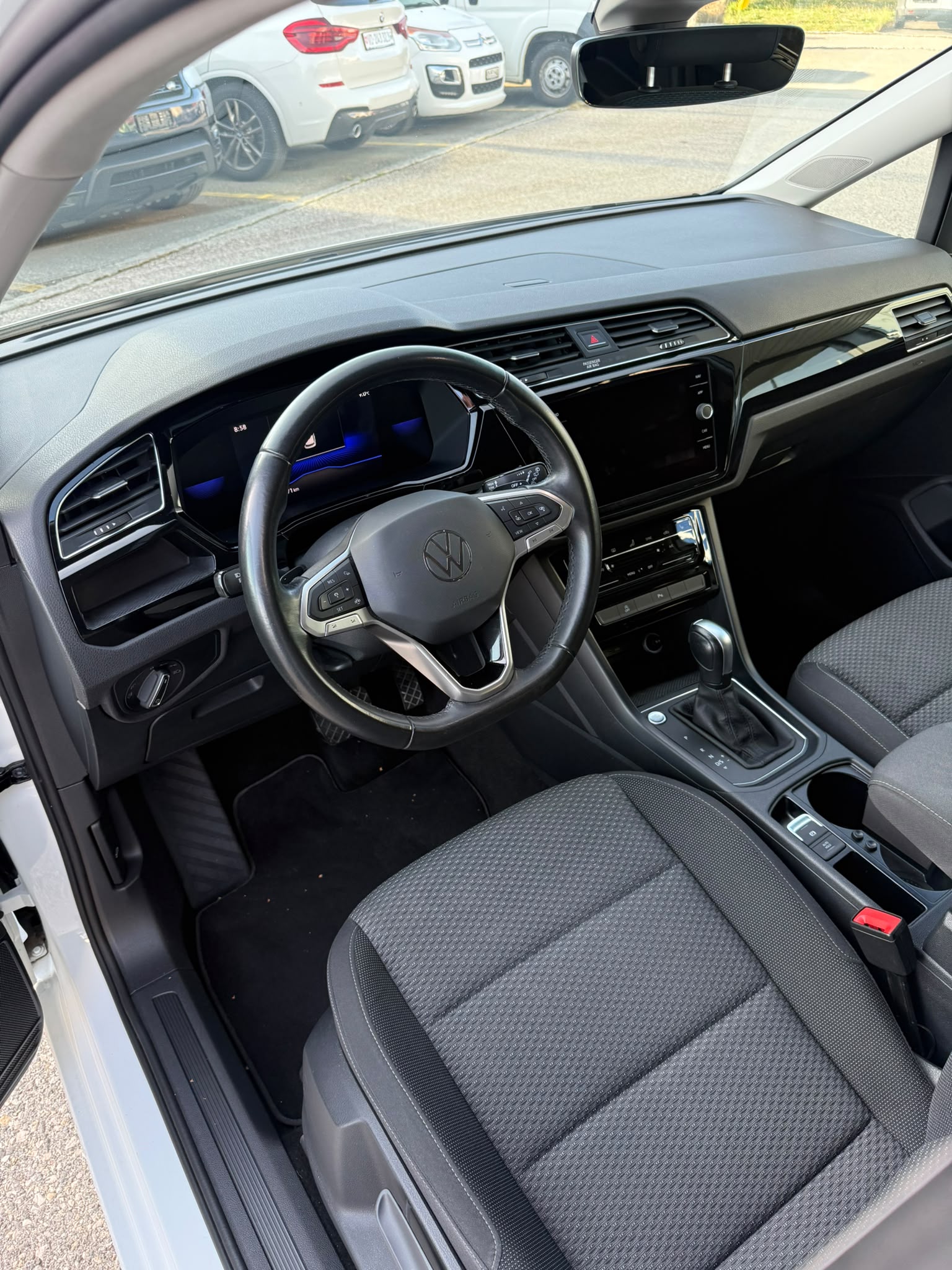 VW Touran 1.5 TSI EVO Comfortline DSG-image-4