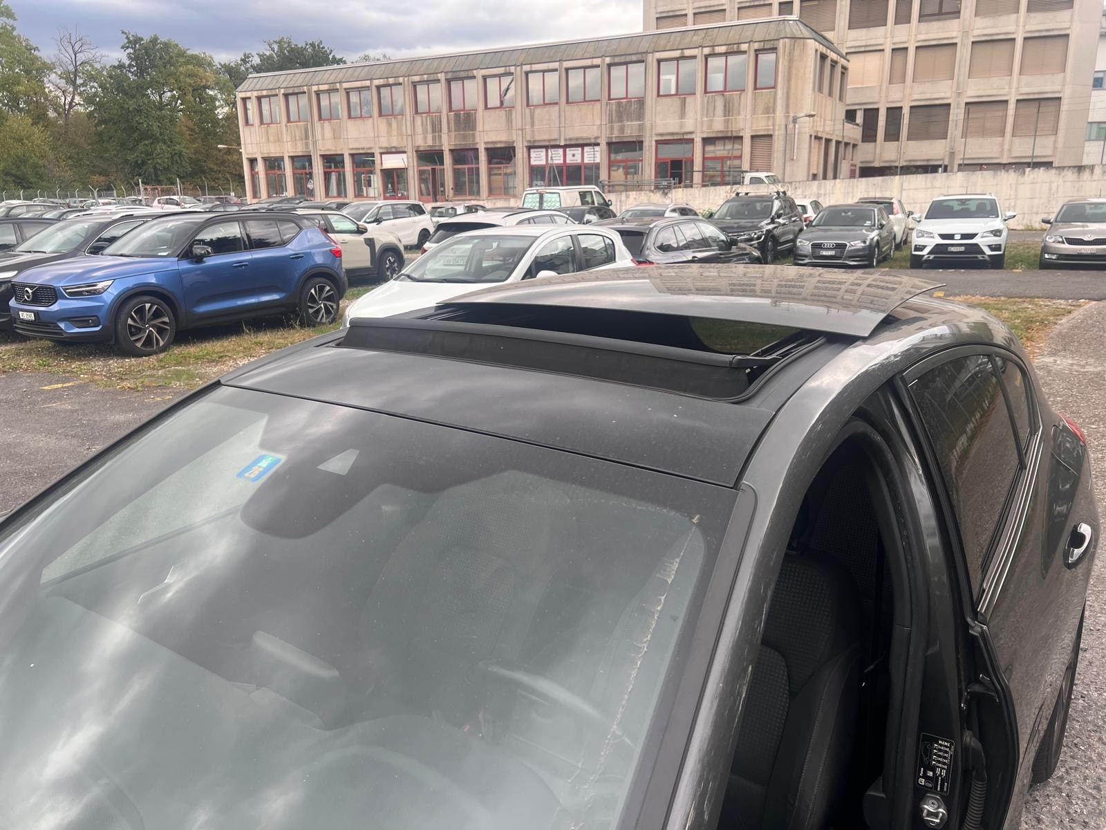 FORD Focus 1.0 SCTi ST Line Automatic-image-12