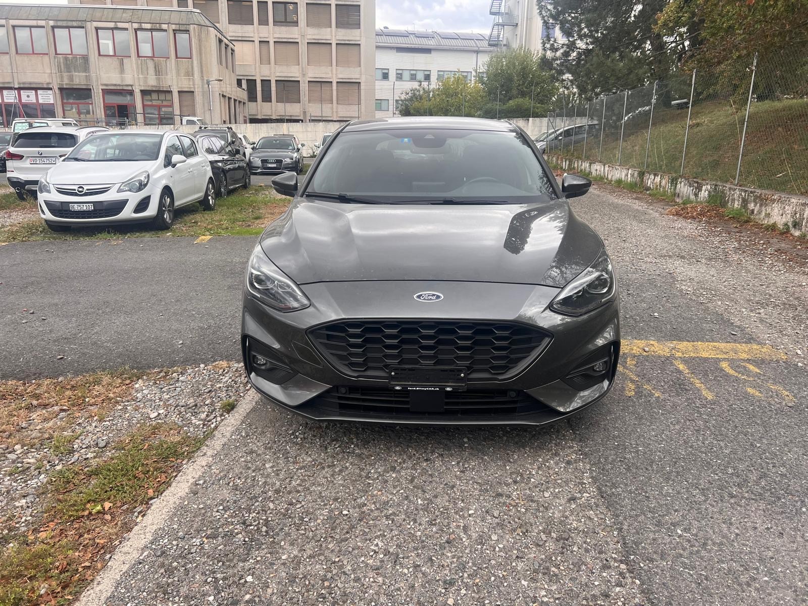 FORD Focus 1.0 SCTi ST Line Automatic-image-0