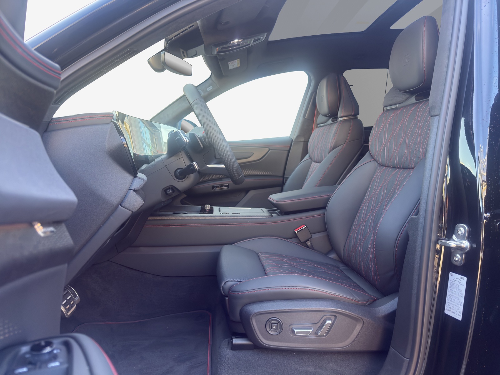 AUDI Q7 SUV TDI quattro 220 kW-image-7