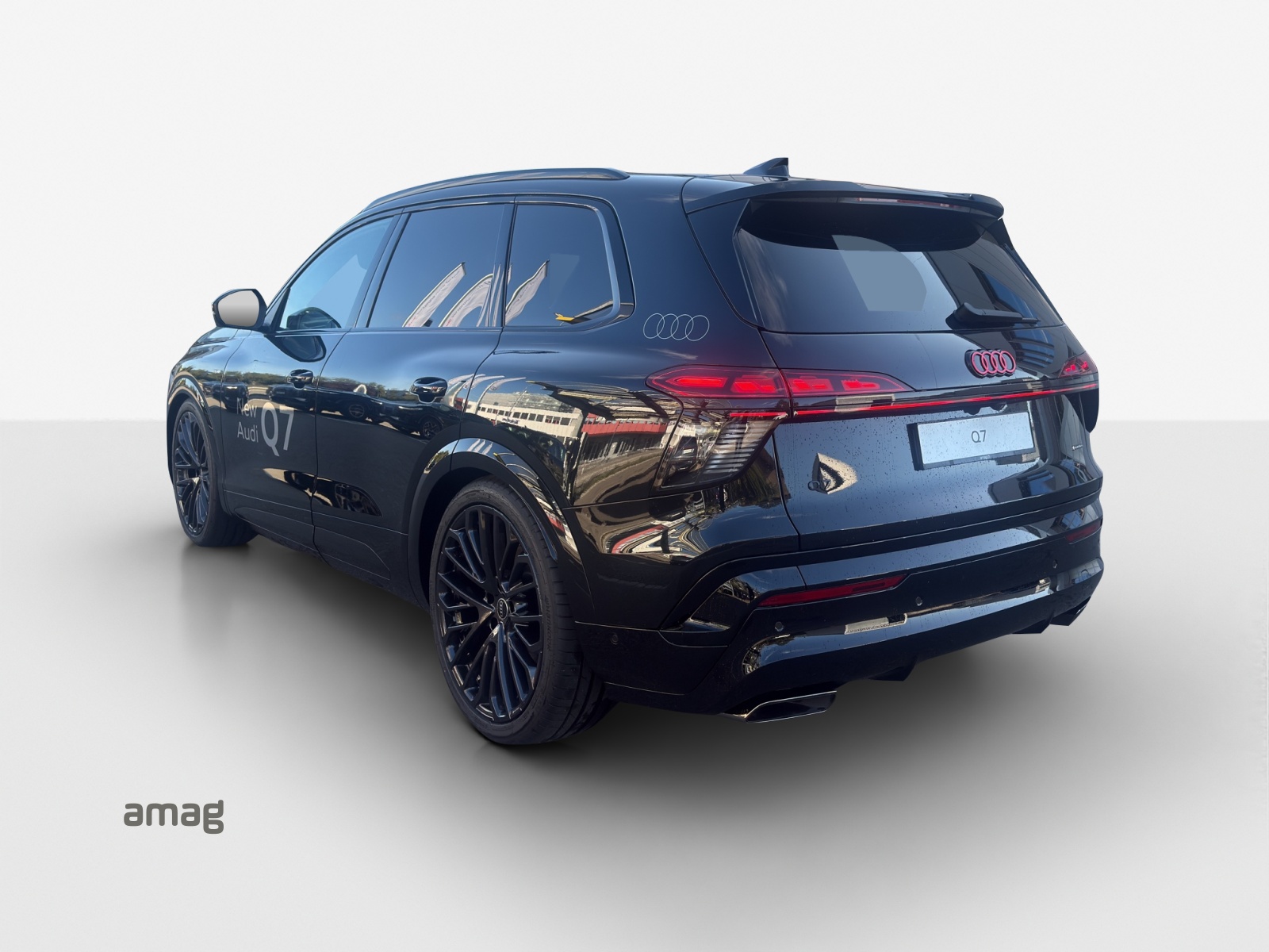 AUDI Q7 SUV TDI quattro 220 kW-image-2