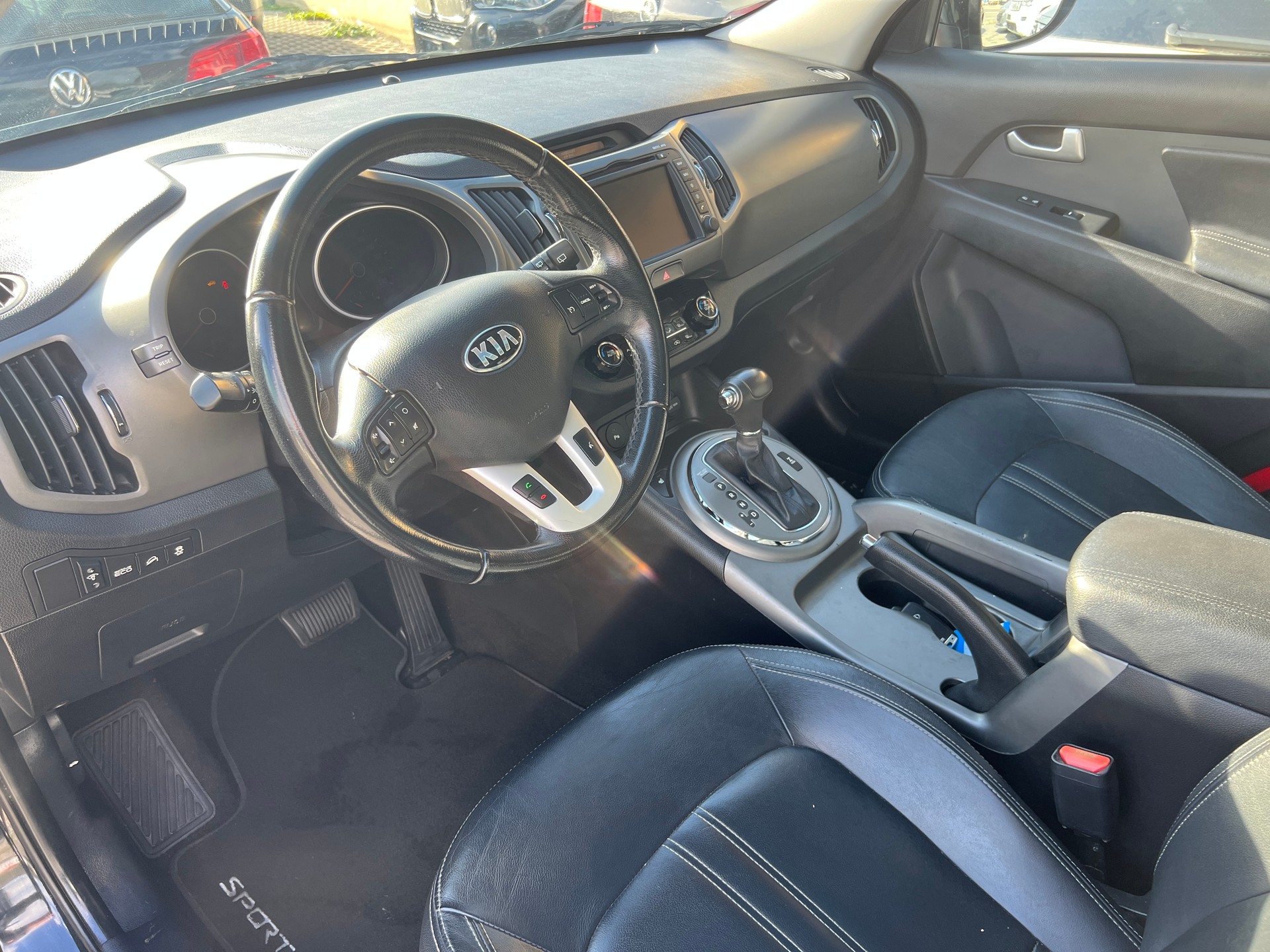KIA Sportage 2.0 CRDi Style 4WD Automatic FRISCH AB MFK-image-4