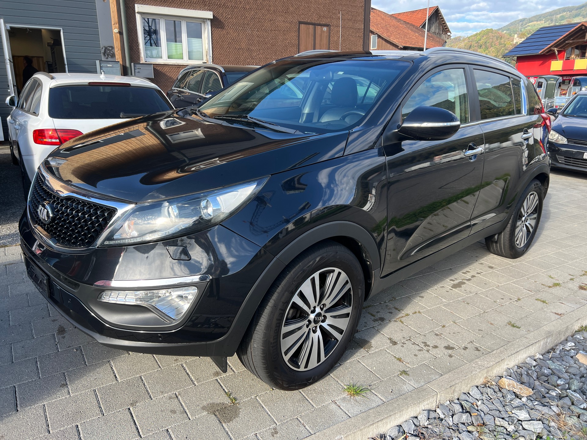 KIA Sportage 2.0 CRDi Style 4WD Automatic FRISCH AB MFK-image-1