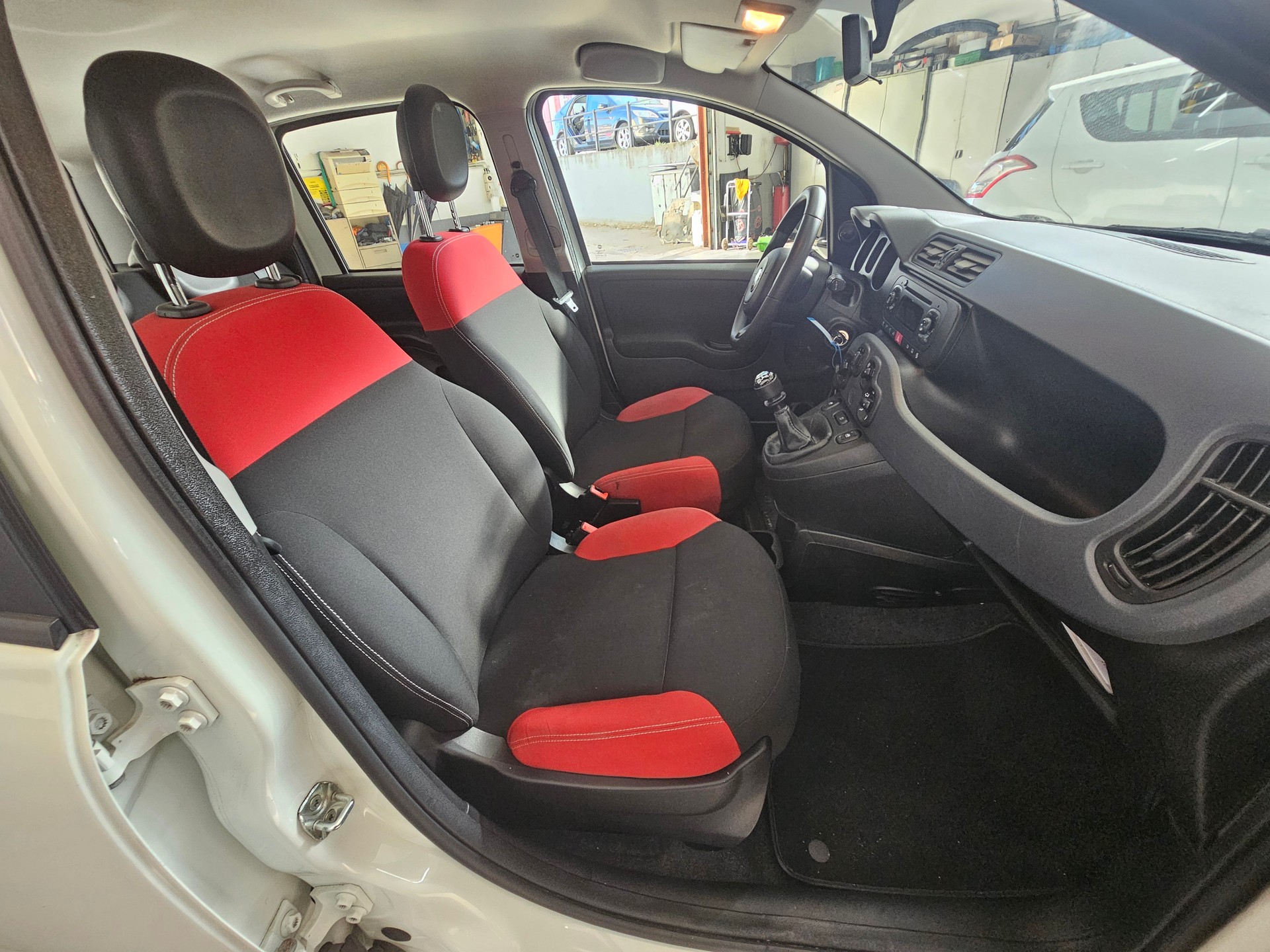 FIAT Panda 1.2 Lounge-image-4