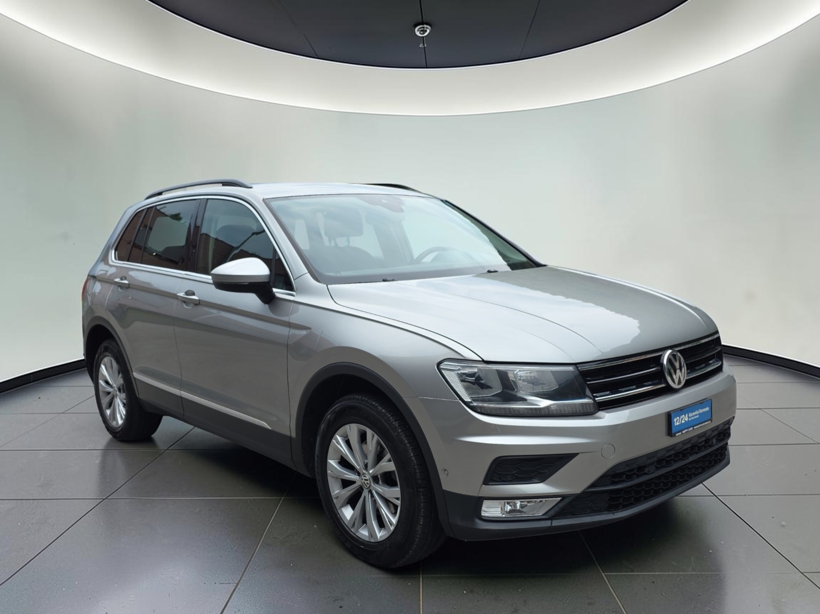 VW Tiguan 2.0 TDI SCR Comfortline 4Motion DSG-image-2