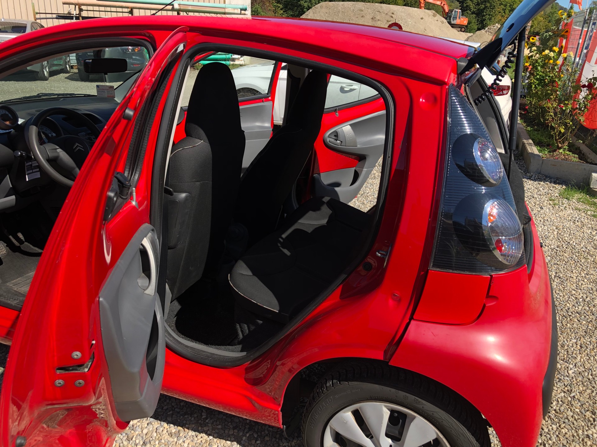 CITROEN C1 1.0i Chic (SX)-image-9