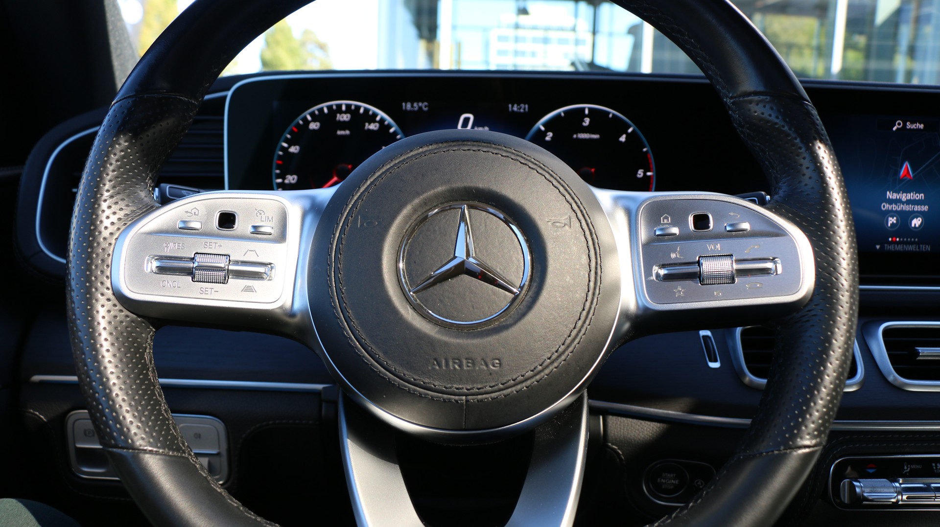 MERCEDES-BENZ GLS 400 d 4Matic AMG Line-image-14