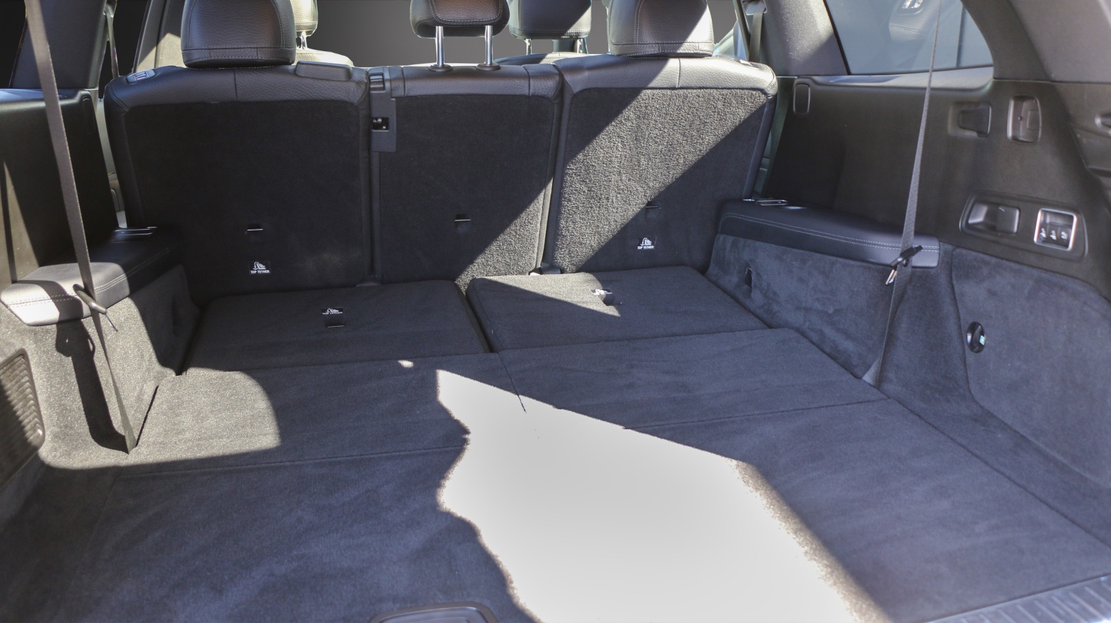 MERCEDES-BENZ GLS 400 d 4Matic AMG Line-image-13
