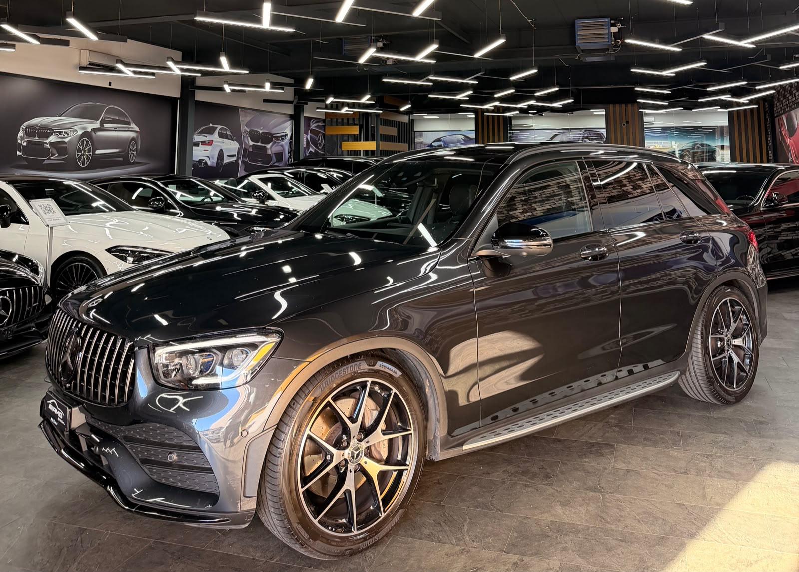 MERCEDES-BENZ GLC 300 AMG (GLC63 AMG Bodykit) Limited Dark Grey Performance 4Matic 9G-Tronic 2Jahre Garantie-image-3