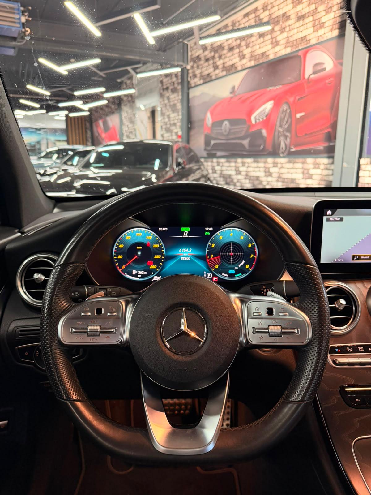 MERCEDES-BENZ GLC 300 AMG (GLC63 AMG Bodykit) Limited Dark Grey Performance 4Matic 9G-Tronic 2Jahre Garantie-image-13