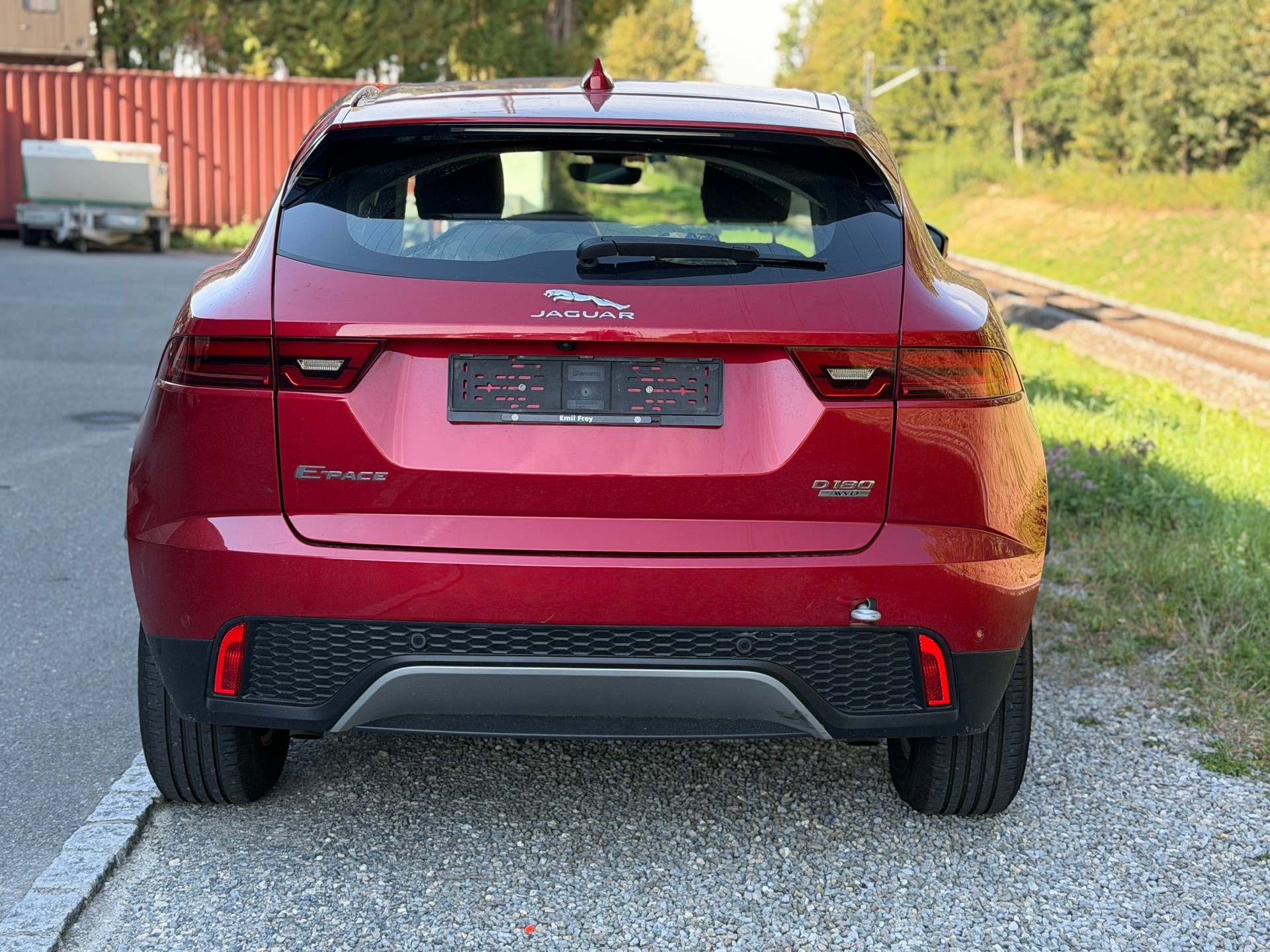 JAGUAR E-Pace 2.0d D180 HSE AWD Automatik-image-4