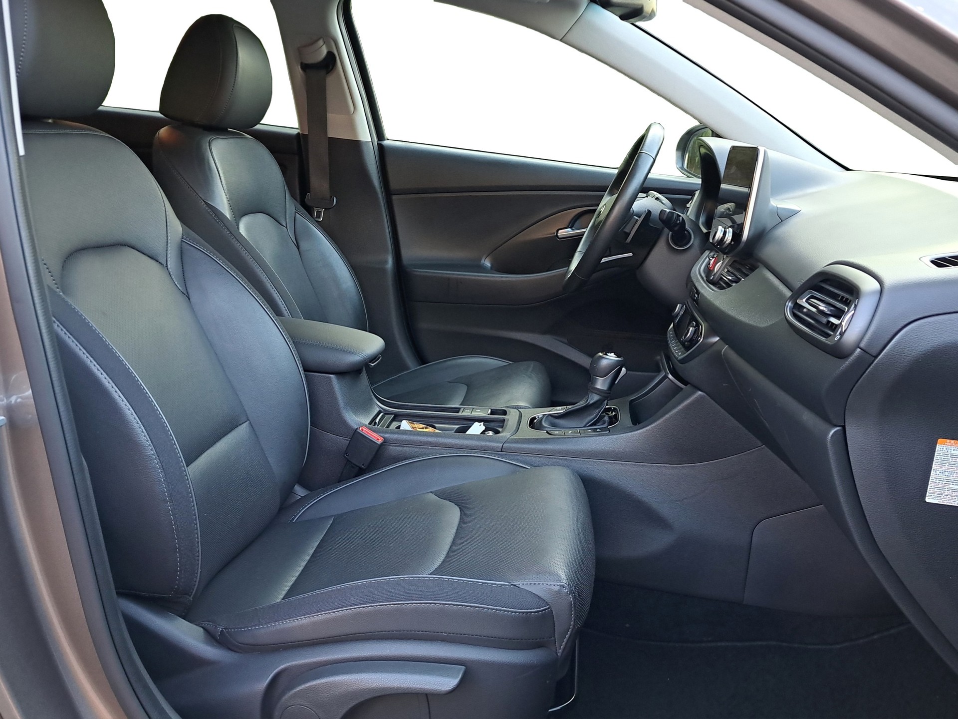 HYUNDAI i30 Wagon 1.5 T-GDi Vertex 48V MH DCT *Garantie bis 10/28 / Carplay*-image-11