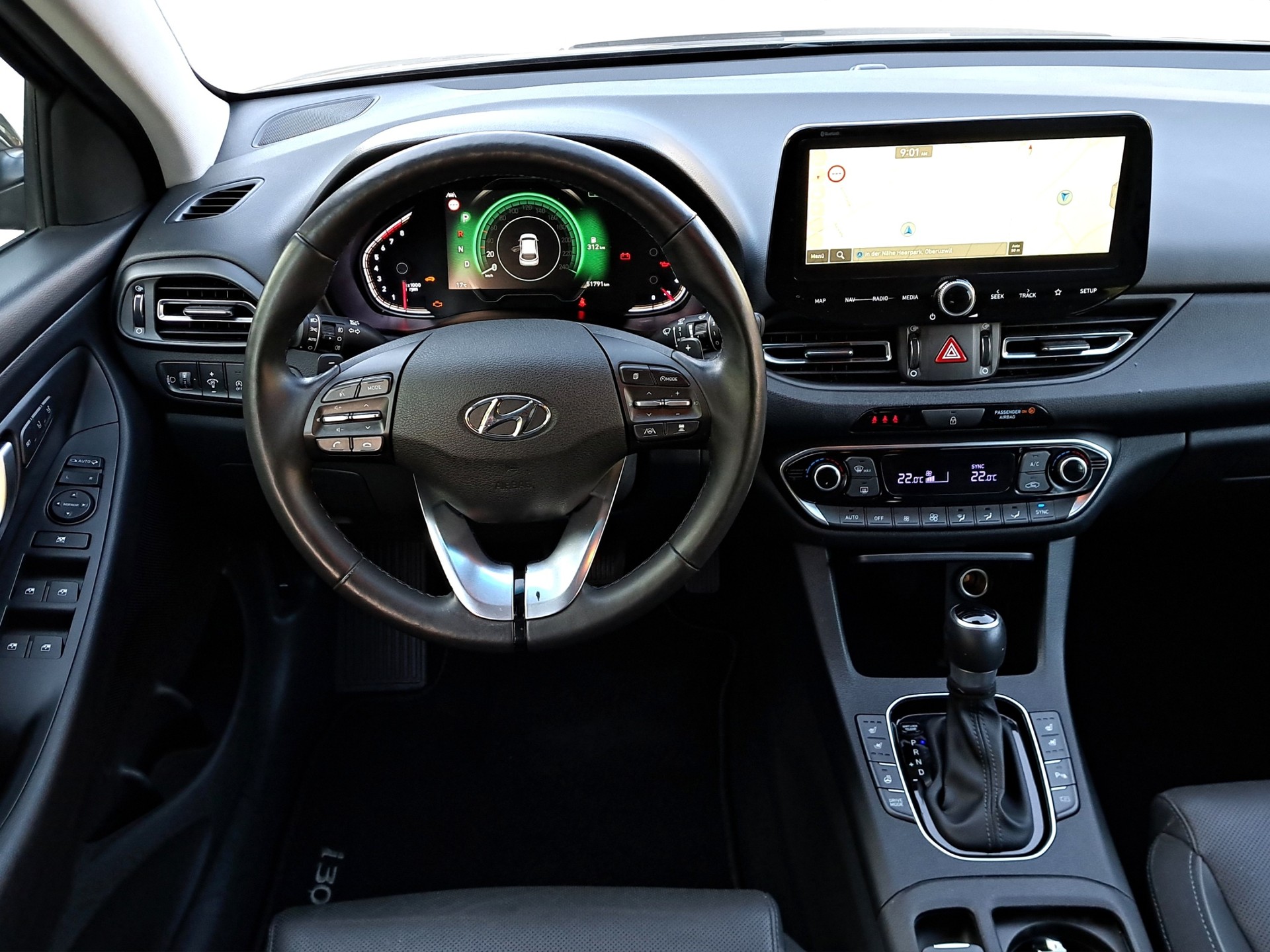HYUNDAI i30 Wagon 1.5 T-GDi Vertex 48V MH DCT *Garantie bis 10/28 / Carplay*-image-9