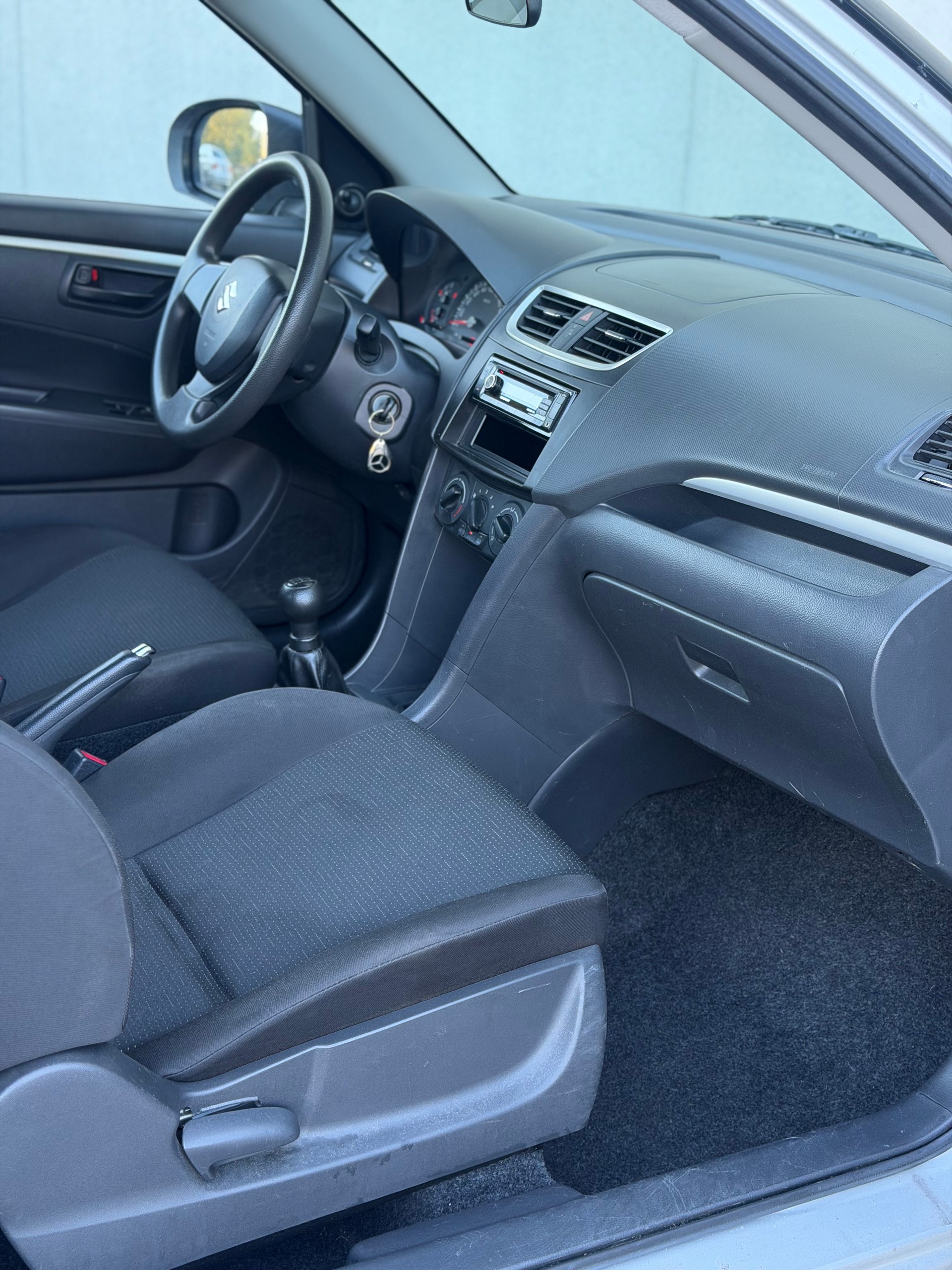 SUZUKI Swift 1.2i 16V GL-image-7