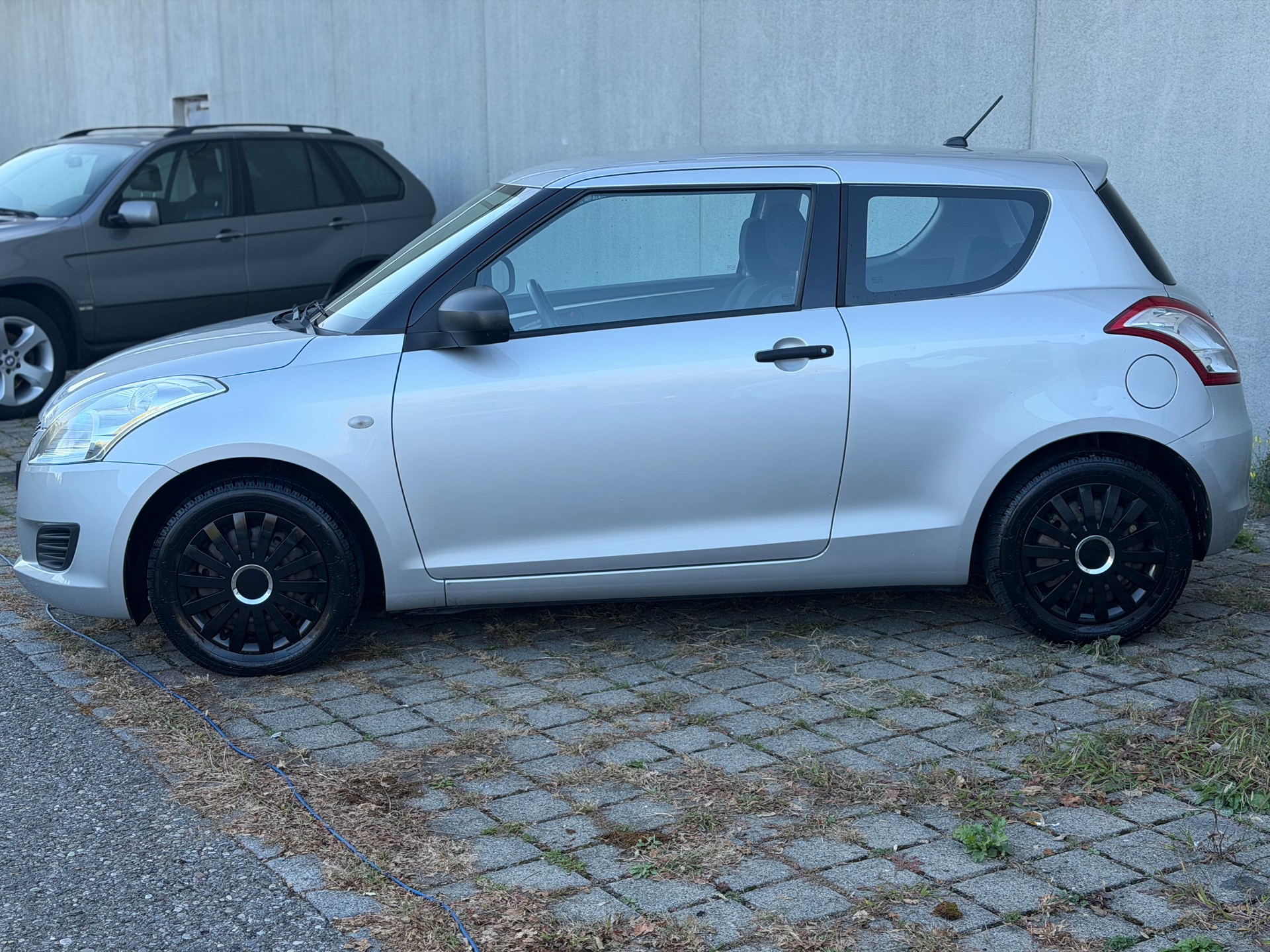SUZUKI Swift 1.2i 16V GL-image-1