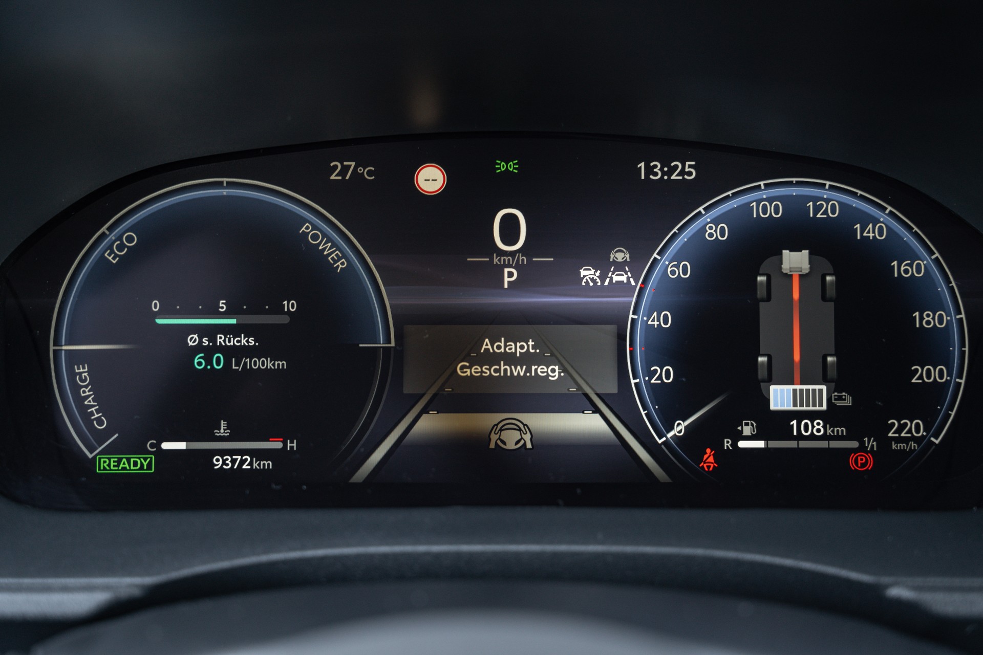 TOYOTA Yaris Cross 1.5 Executive 4x4 AWDi e-CVT-image-16