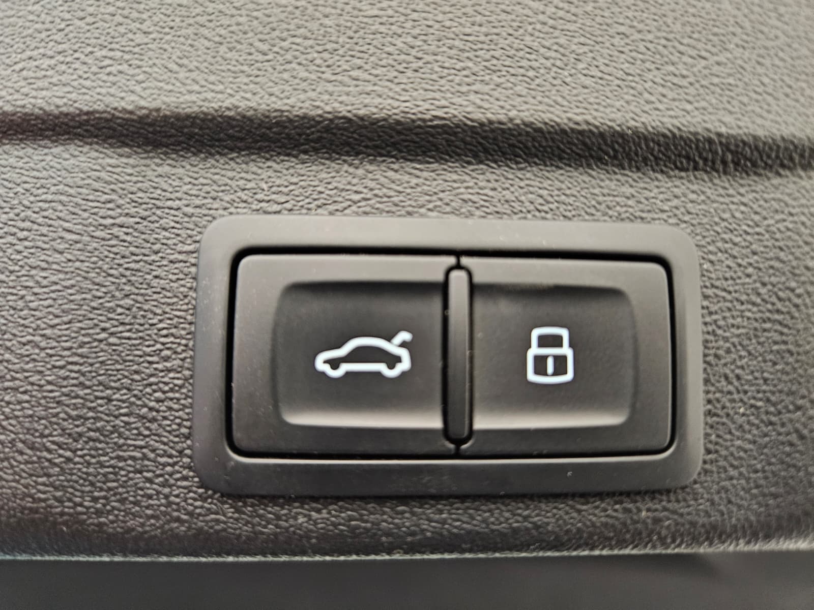 AUDI A5 Limousine TDI quattro 150 kW Attraction S tronic-image-15