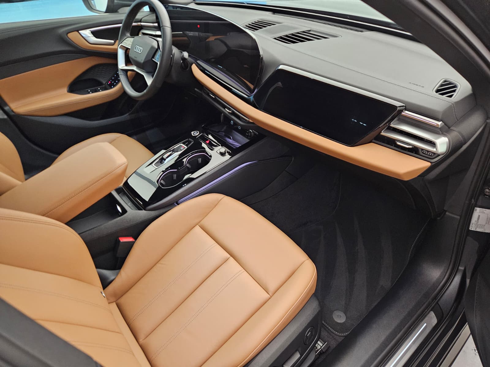 AUDI A5 Limousine TDI quattro 150 kW Attraction S tronic-image-11