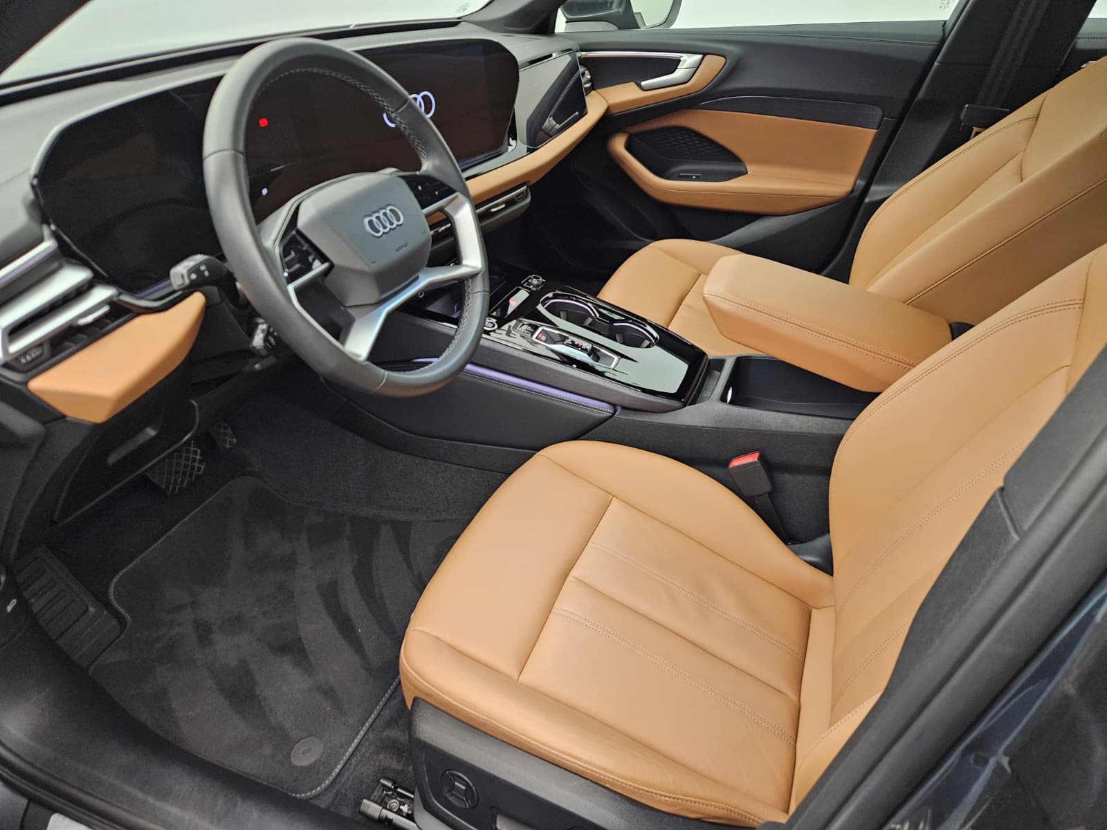 AUDI A5 Limousine TDI quattro 150 kW Attraction S tronic-image-10