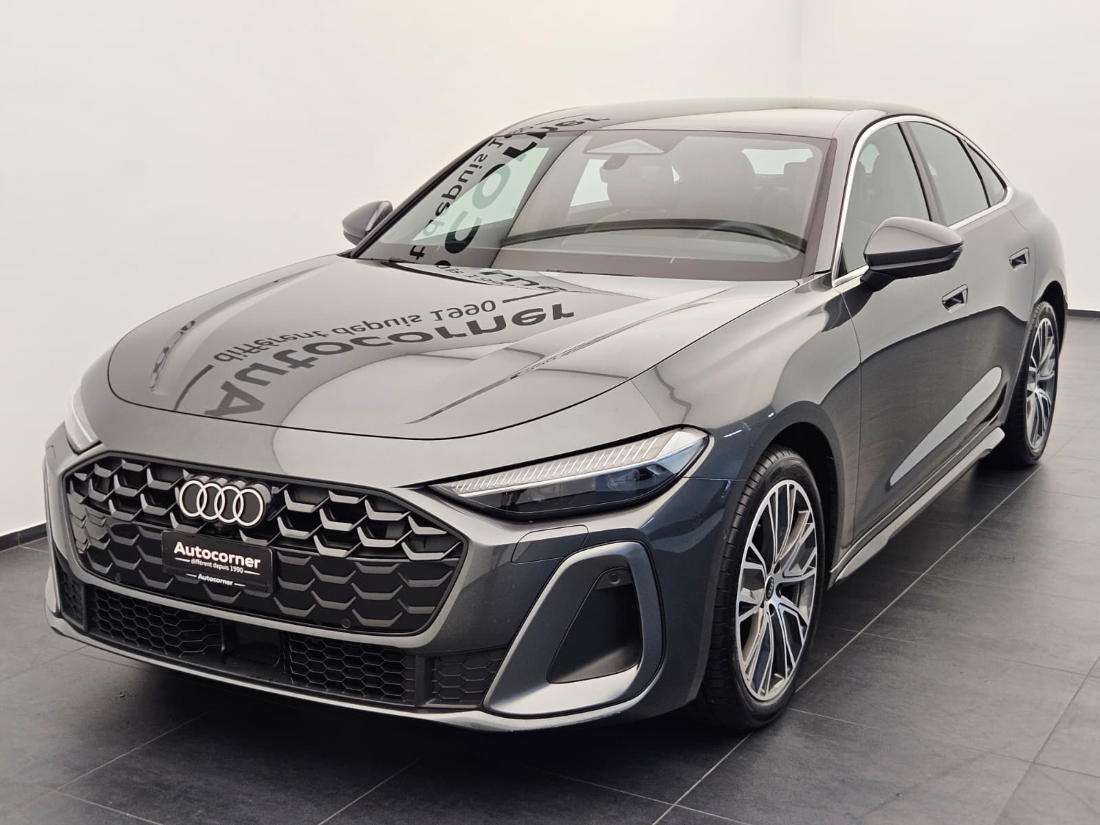 AUDI A5 Limousine TDI quattro 150 kW Attraction S tronic-image-2