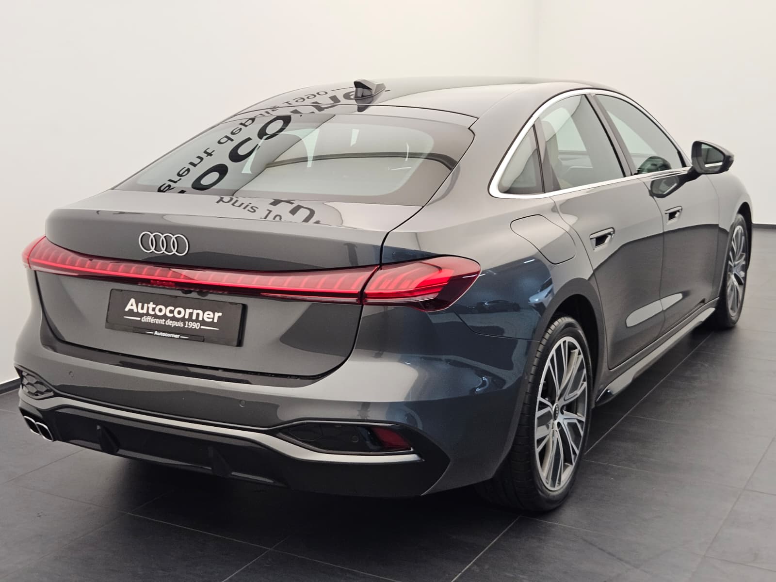 AUDI A5 Limousine TDI quattro 150 kW Attraction S tronic-image-6