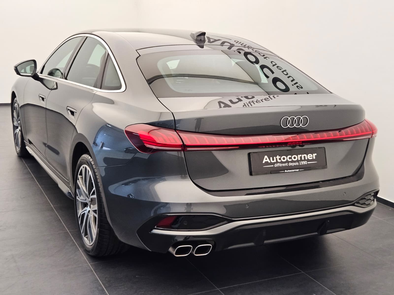 AUDI A5 Limousine TDI quattro 150 kW Attraction S tronic-image-8