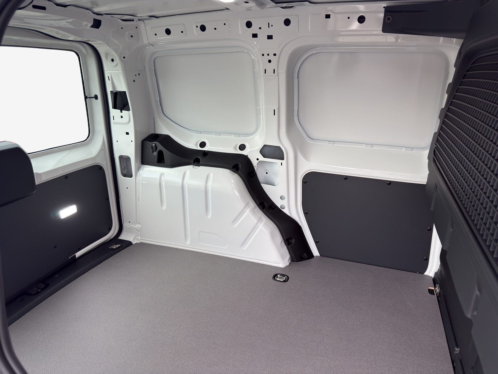 VW Caddy Cargo 1.5 TSI Plug in Hybrid Entry DSG-image-11