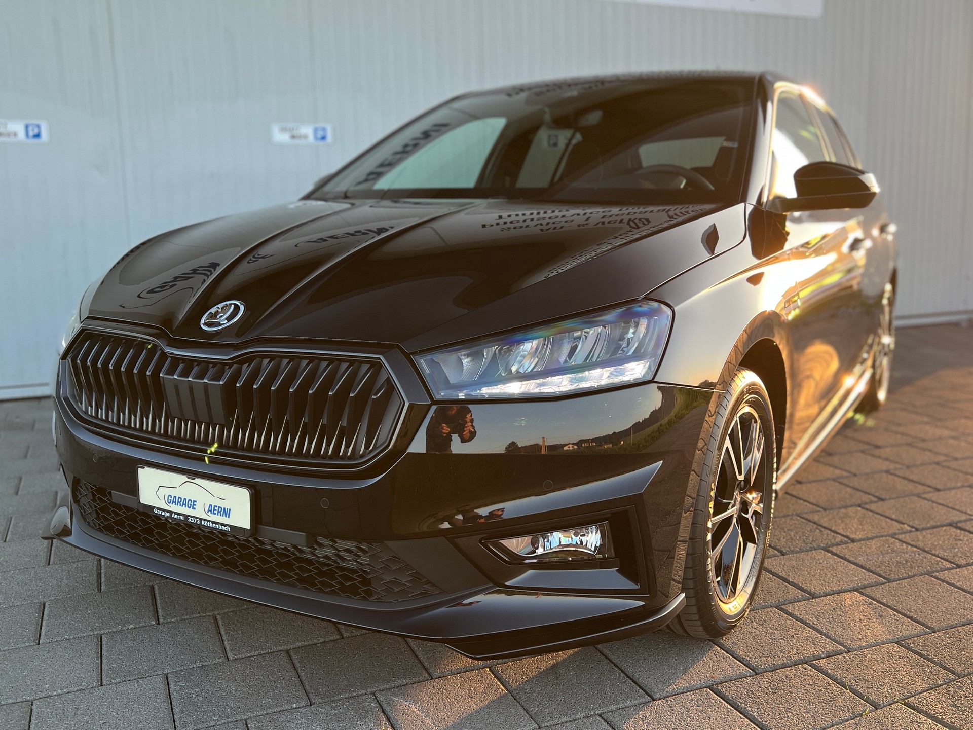SKODA Fabia 1.5 TSI Monte Carlo DSG / 5Jahre 100000Km Skoda Garantie / Aktion: Gratis Alu-Winterradsatz inklusive!-image-2