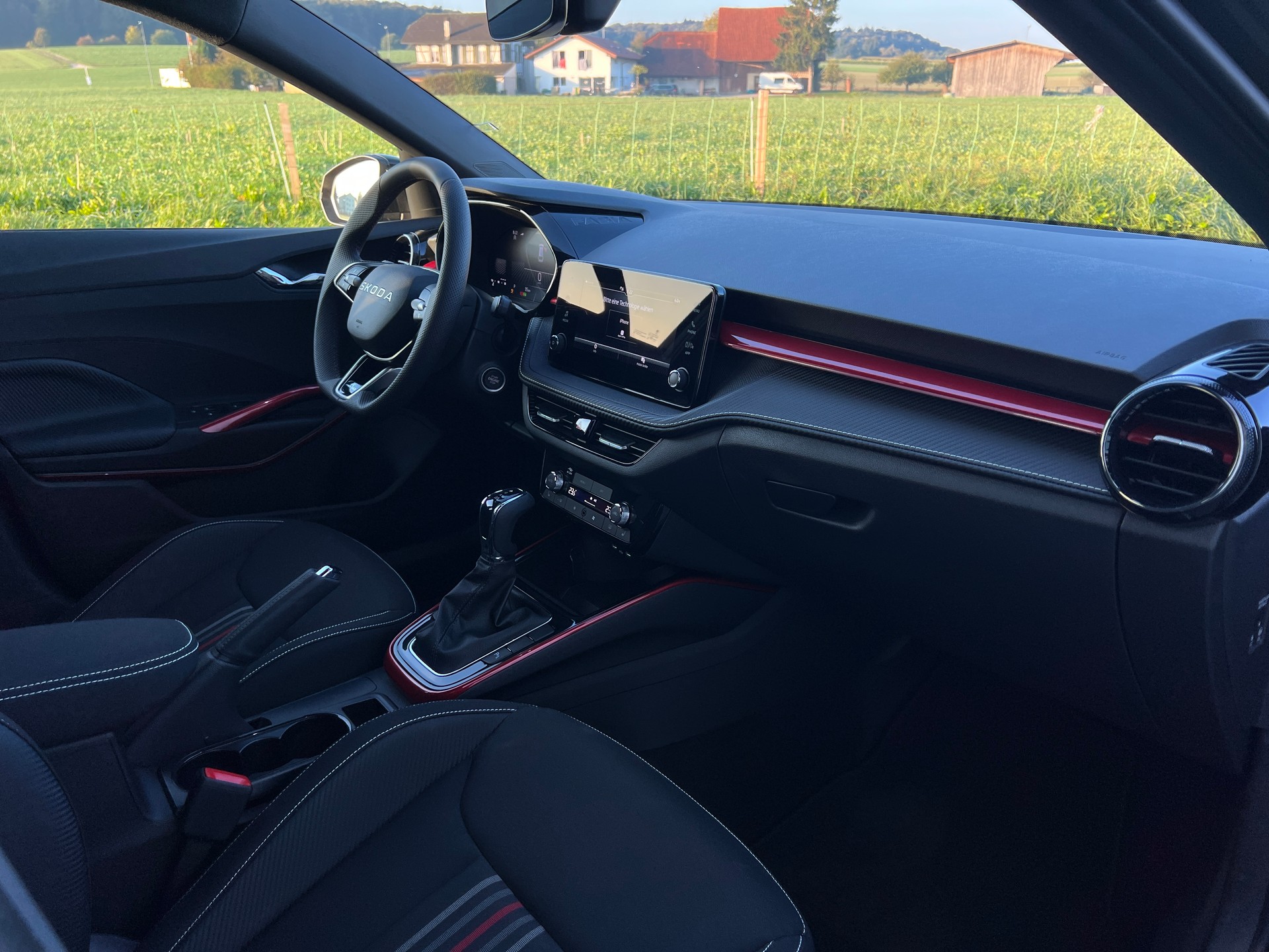 SKODA Fabia 1.5 TSI Monte Carlo DSG / 5Jahre 100000Km Skoda Garantie / Aktion: Gratis Alu-Winterradsatz inklusive!-image-13