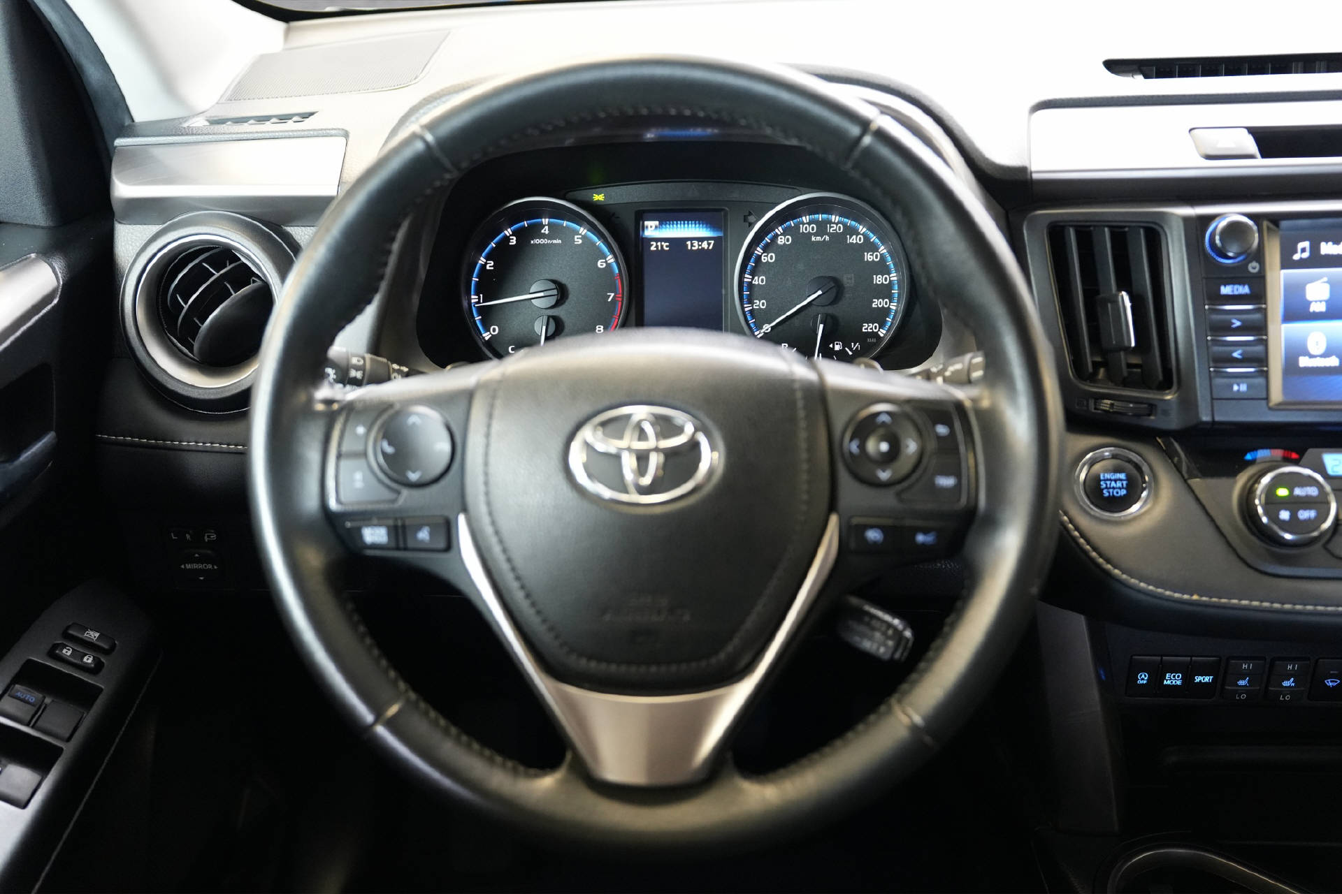 TOYOTA RAV-4 2.0i VMa Trend MdS-image-10