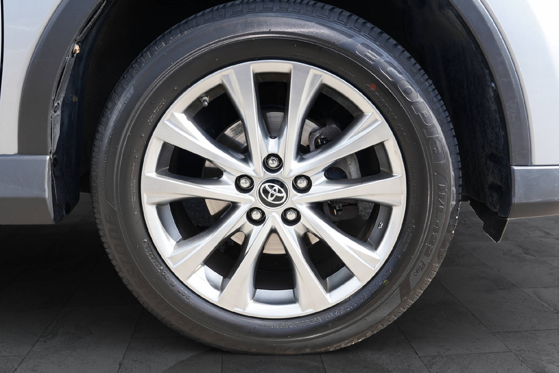 TOYOTA RAV-4 2.0i VMa Trend MdS-image-6