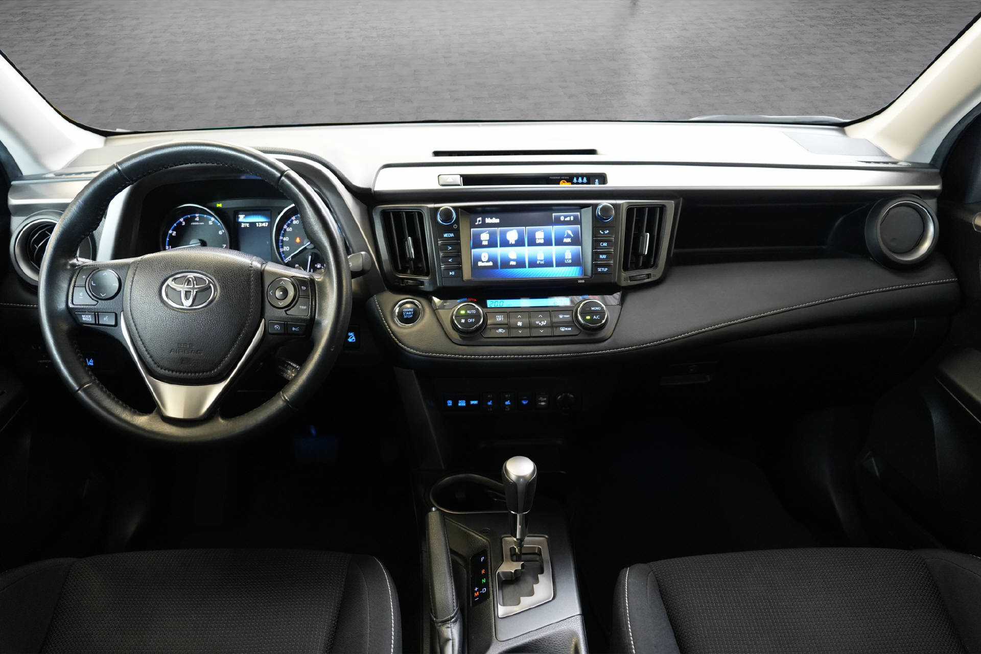 TOYOTA RAV-4 2.0i VMa Trend MdS-image-9
