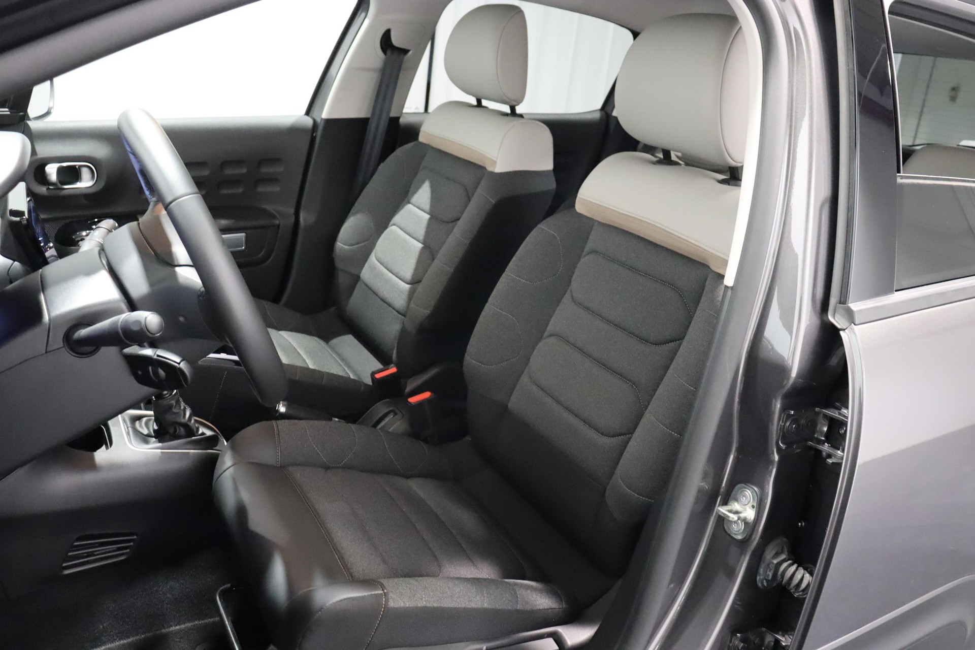 CITROEN C3 1.2 PureTech Swiss Edition+-image-5