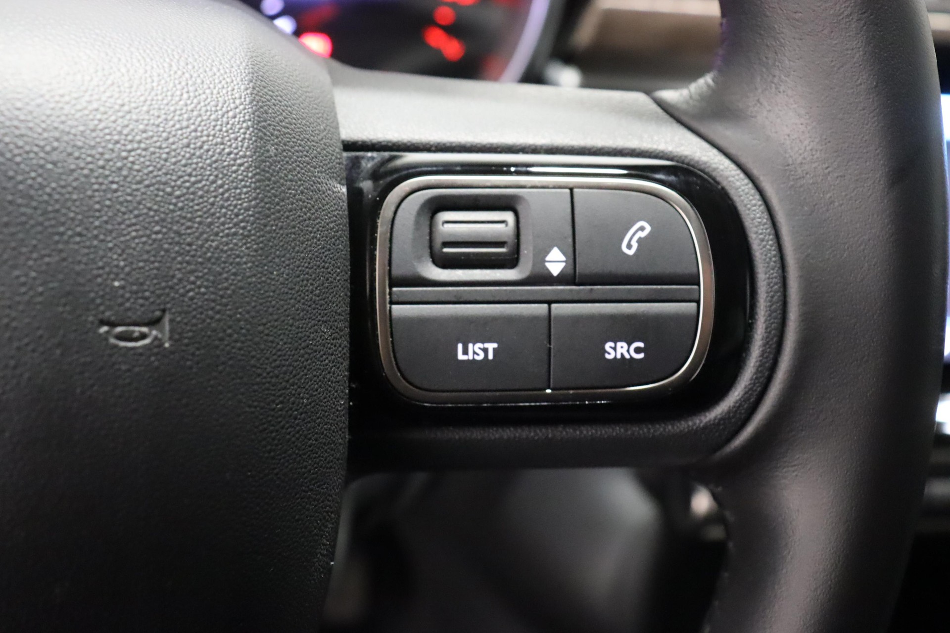 CITROEN C3 1.2 PureTech Swiss Edition+-image-14