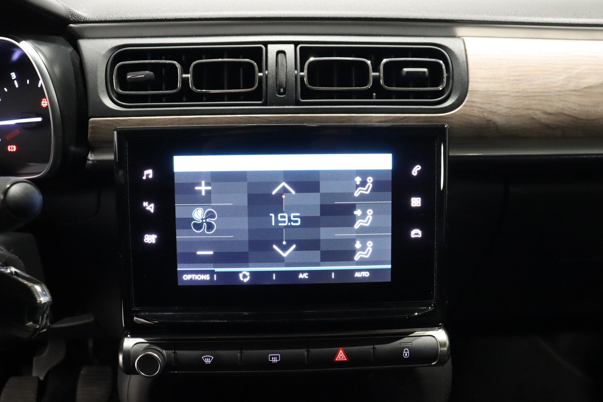 CITROEN C3 1.2 PureTech Swiss Edition+-image-13